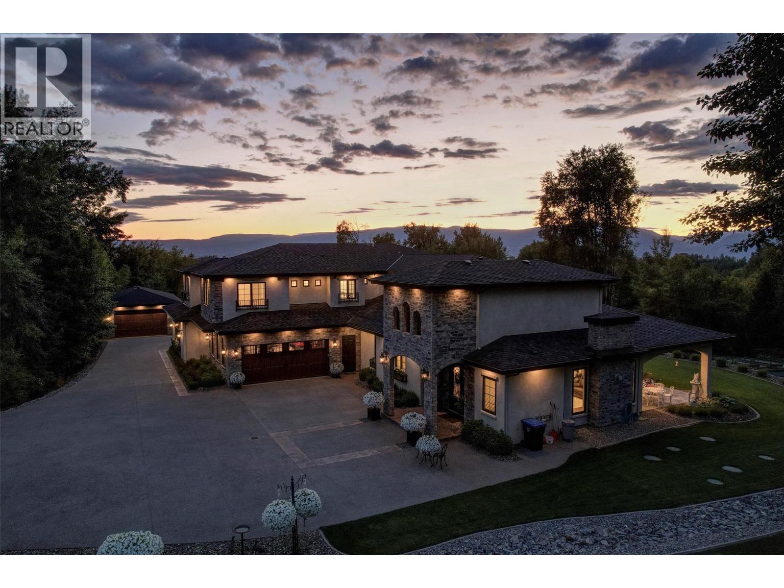 2950 Balldock Road, Kelowna, British Columbia  V1W 4C3 - Photo 8 - 10383701