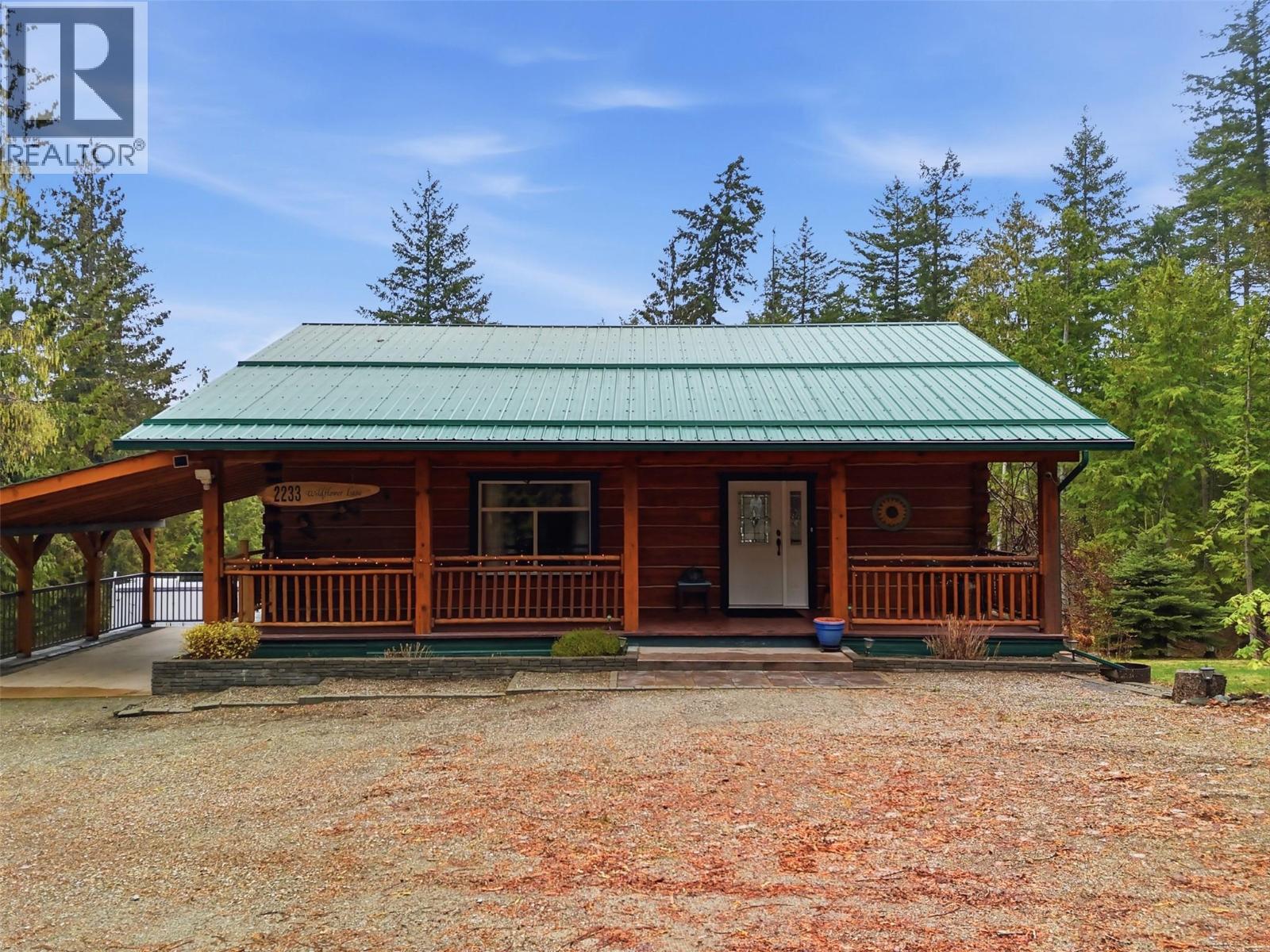 2233 Wildflower Lane, Sorrento, British Columbia  V0E 2W1 - Photo 2 - 10383944