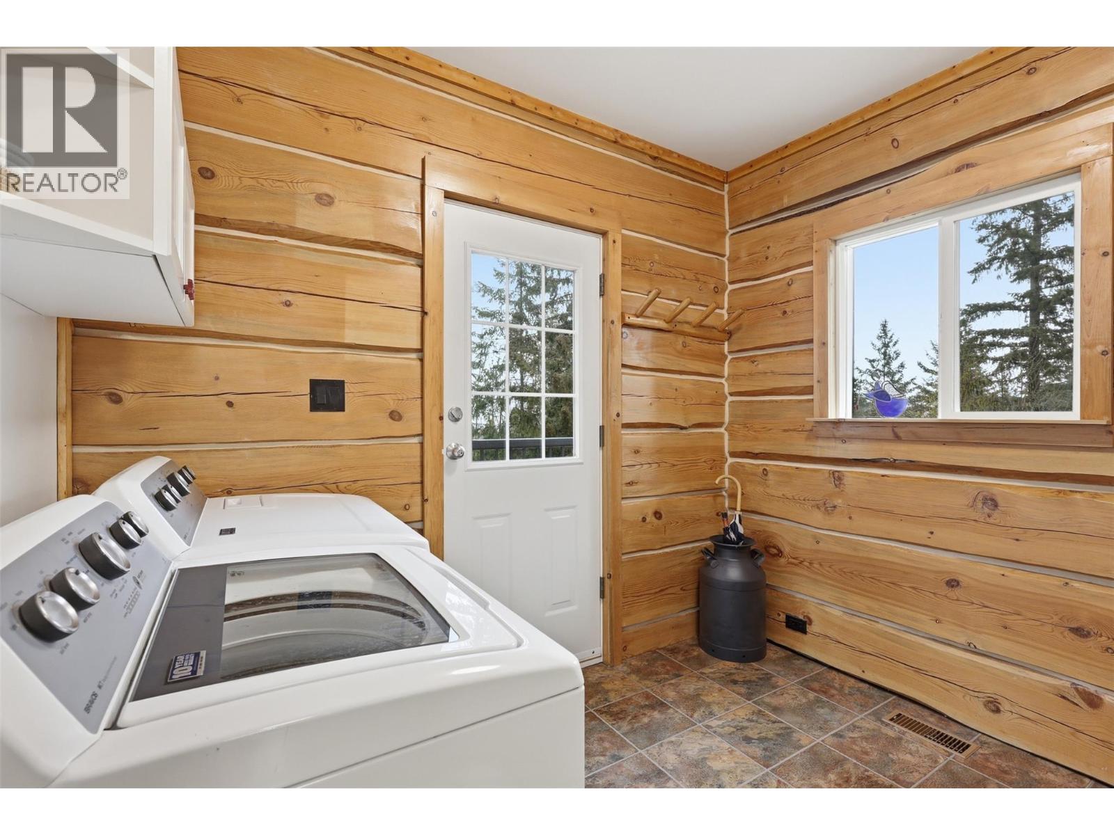 2233 Wildflower Lane, Sorrento, British Columbia  V0E 2W1 - Photo 22 - 10383944