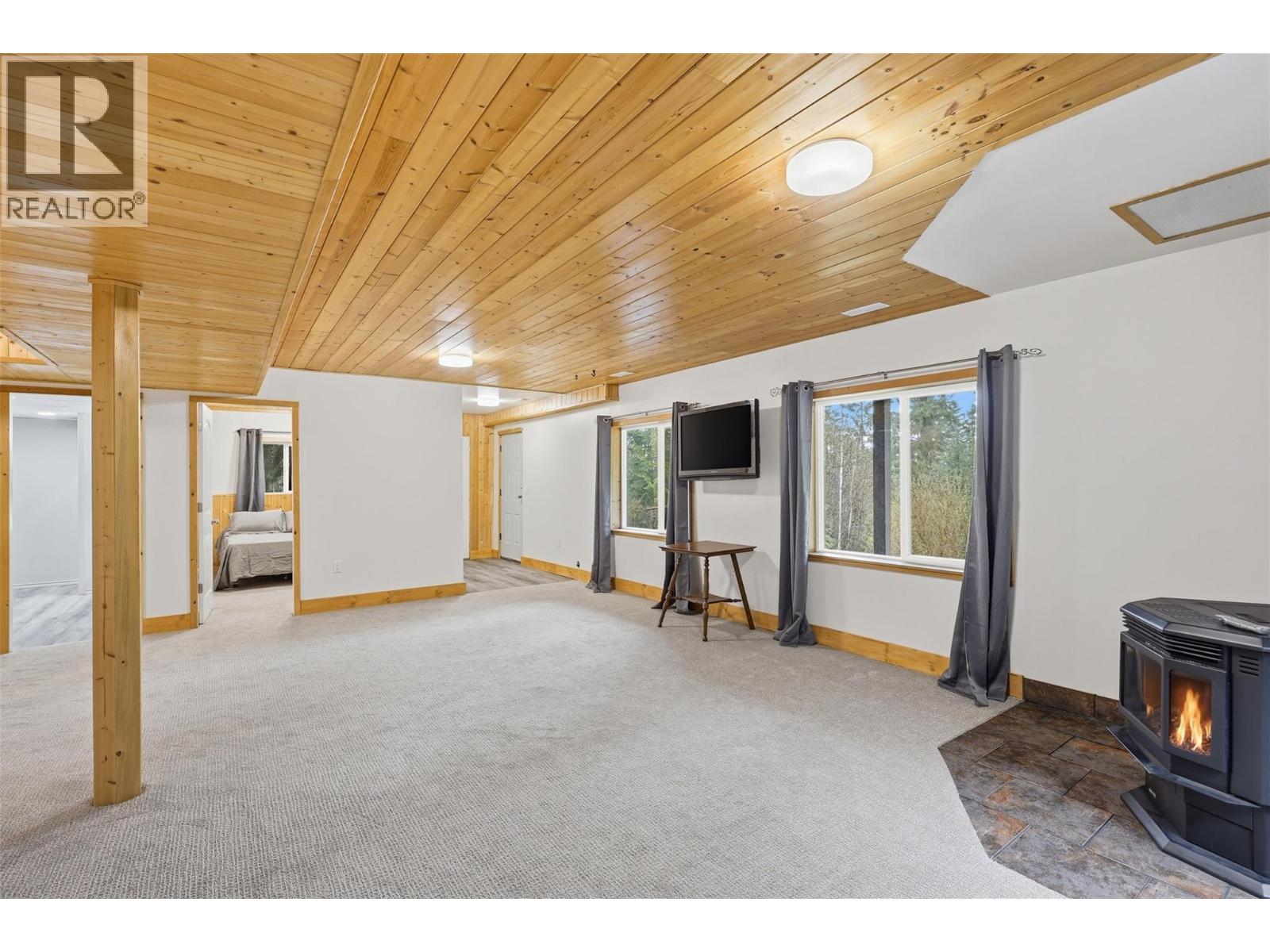 2233 Wildflower Lane, Sorrento, British Columbia  V0E 2W1 - Photo 29 - 10383944