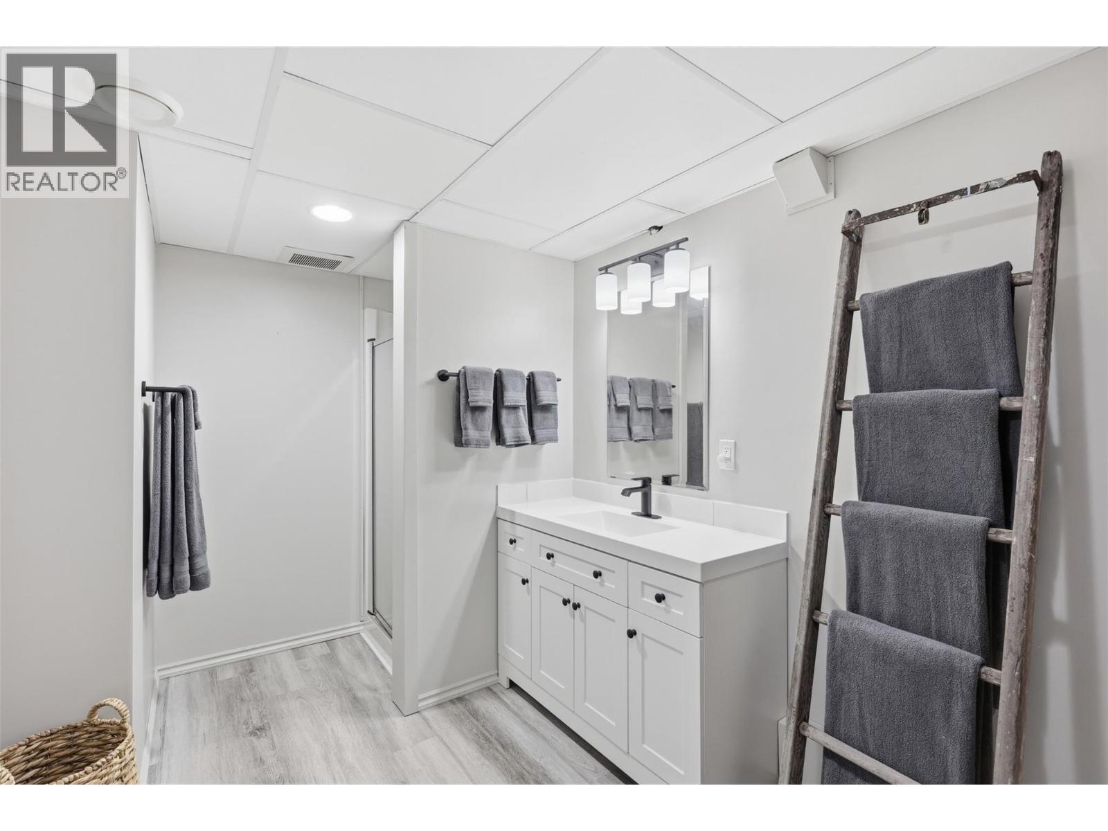 2233 Wildflower Lane, Sorrento, British Columbia  V0E 2W1 - Photo 35 - 10383944