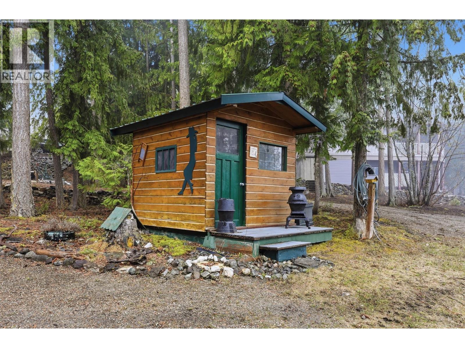 2233 Wildflower Lane, Sorrento, British Columbia  V0E 2W1 - Photo 45 - 10383944