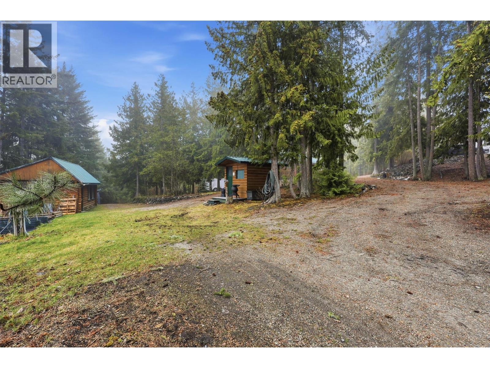 2233 Wildflower Lane, Sorrento, British Columbia  V0E 2W1 - Photo 46 - 10383944