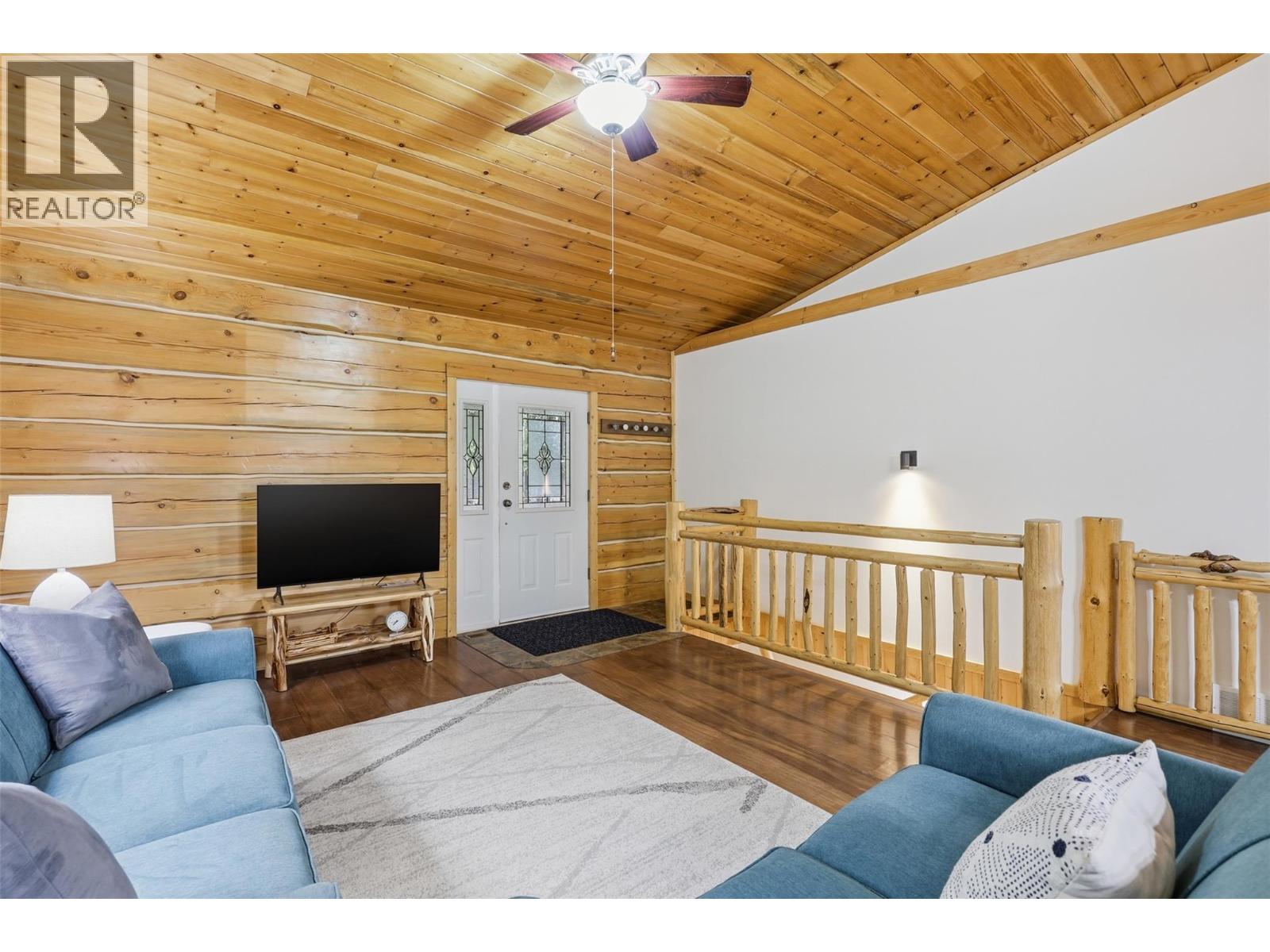 2233 Wildflower Lane, Sorrento, British Columbia  V0E 2W1 - Photo 6 - 10383944