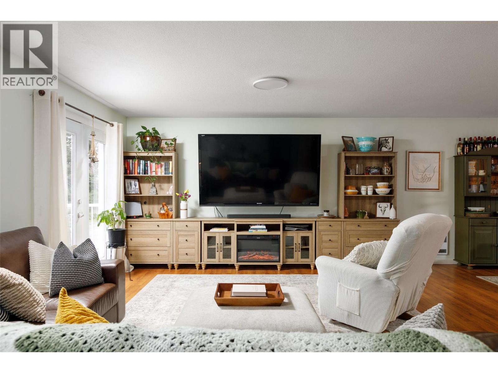 7318 Fintry Delta Road, Kelowna, British Columbia  V1Z 3V2 - Photo 9 - 10383782