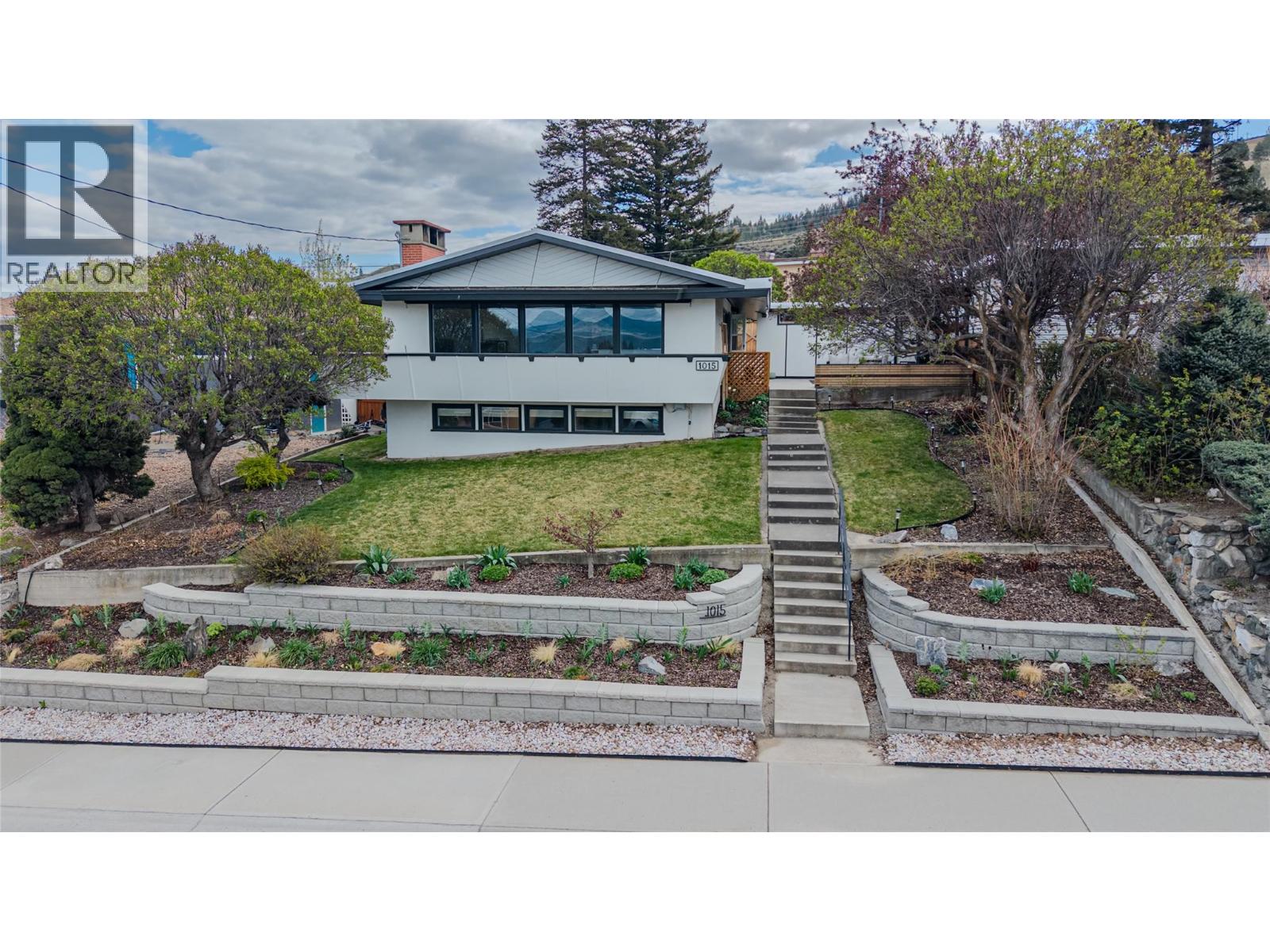 1015 Fraser Street, Kamloops, British Columbia  V2C 3H8 - Photo 1 - 10383897