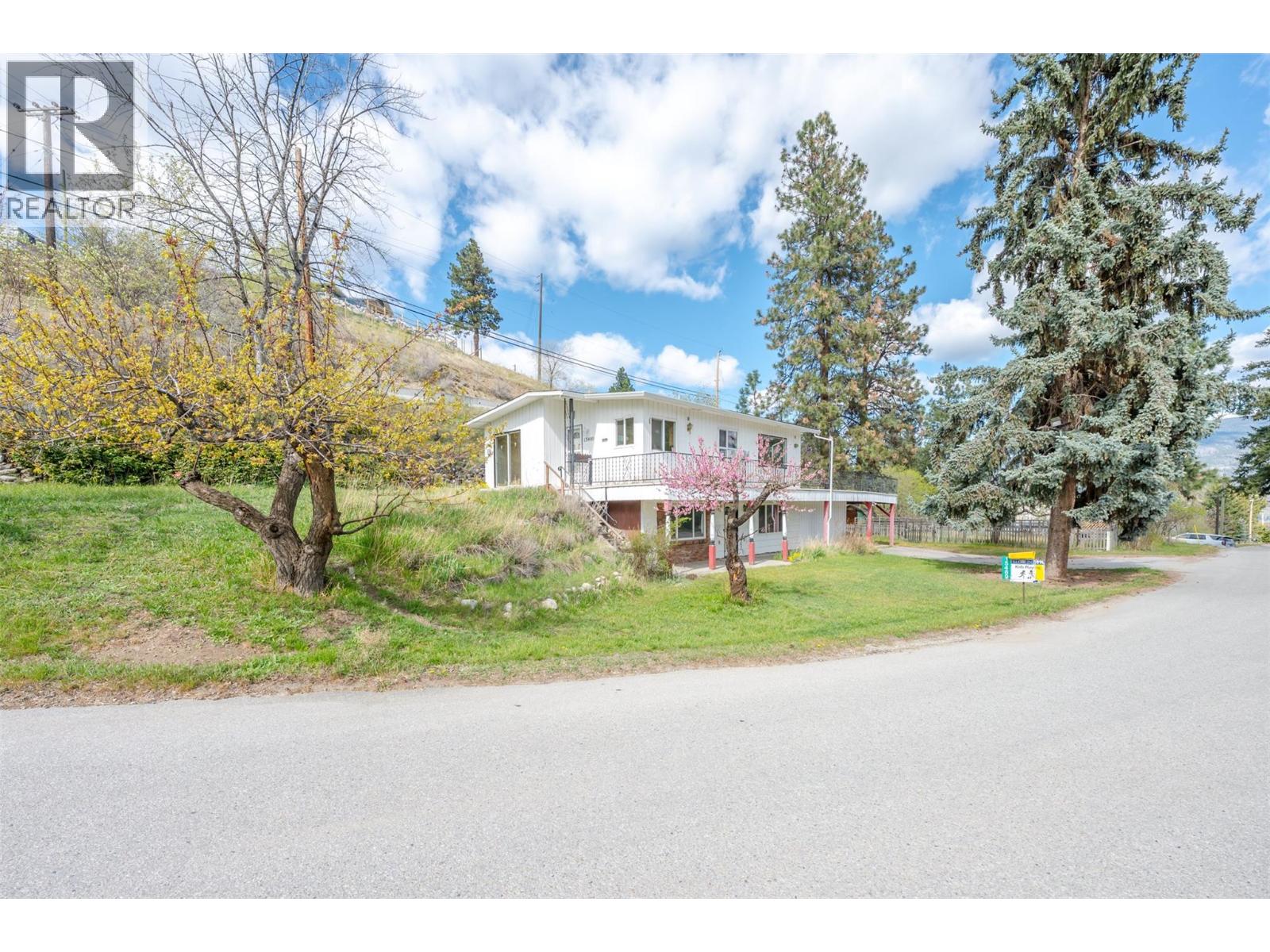 15489 Mellor Road, Summerland, British Columbia  V0H 1Z6 - Photo 1 - 10383814