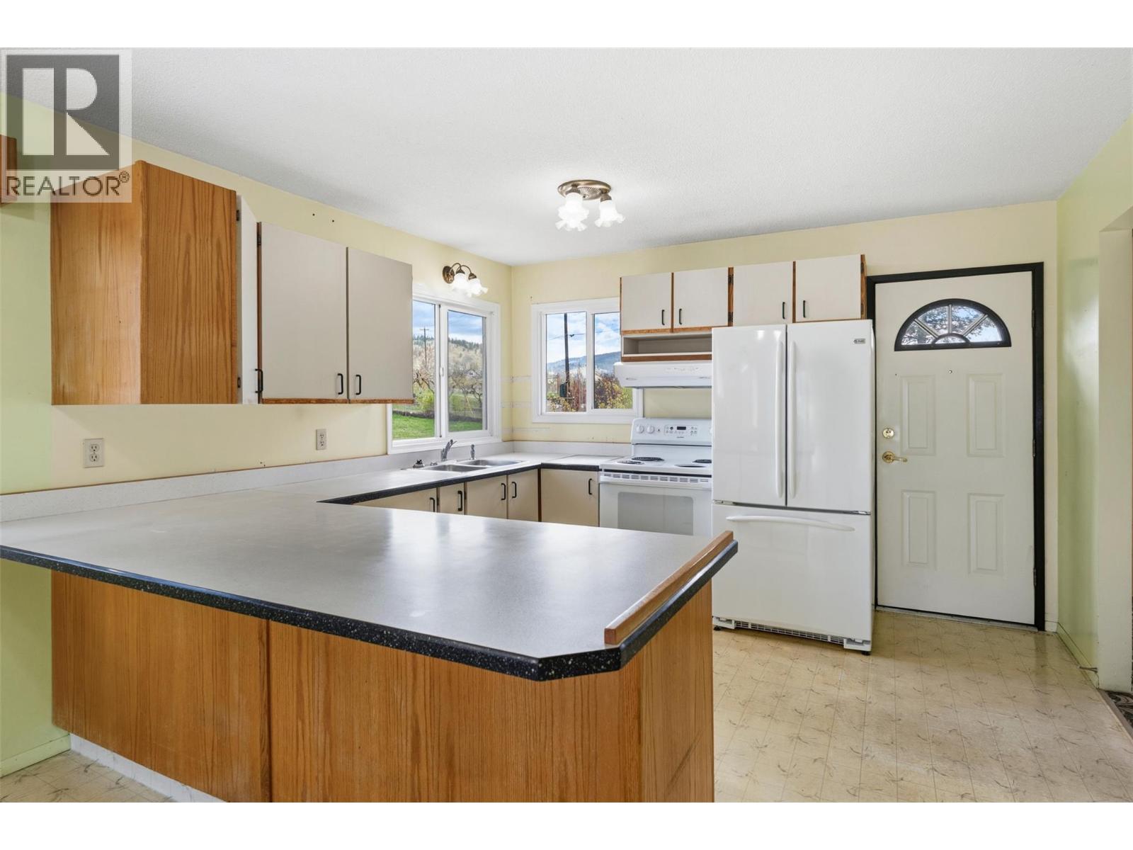 15489 Mellor Road, Summerland, British Columbia  V0H 1Z6 - Photo 6 - 10383814