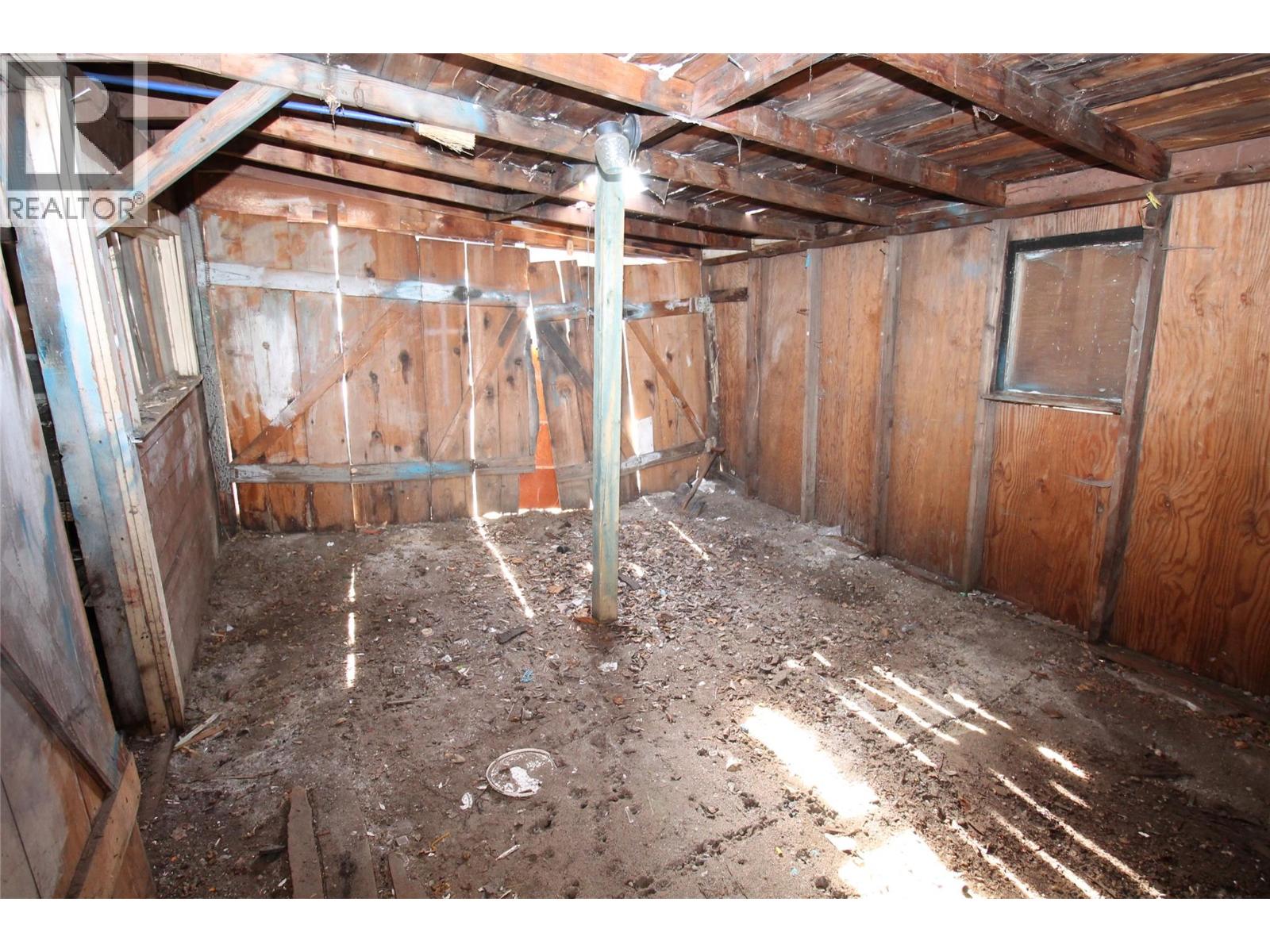 496 Heales Avenue, Penticton, British Columbia  V2A 1G4 - Photo 10 - 10383992