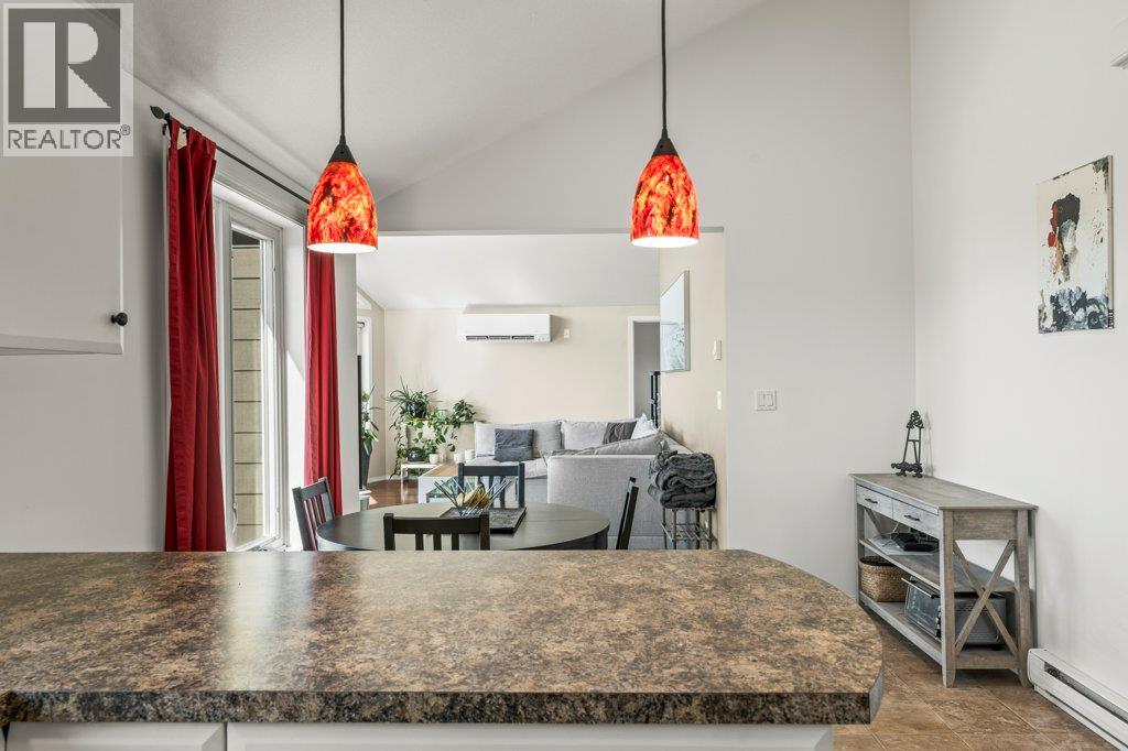 148 Fenwick Road, Vernon, British Columbia  V1B 2V6 - Photo 9 - 10383988