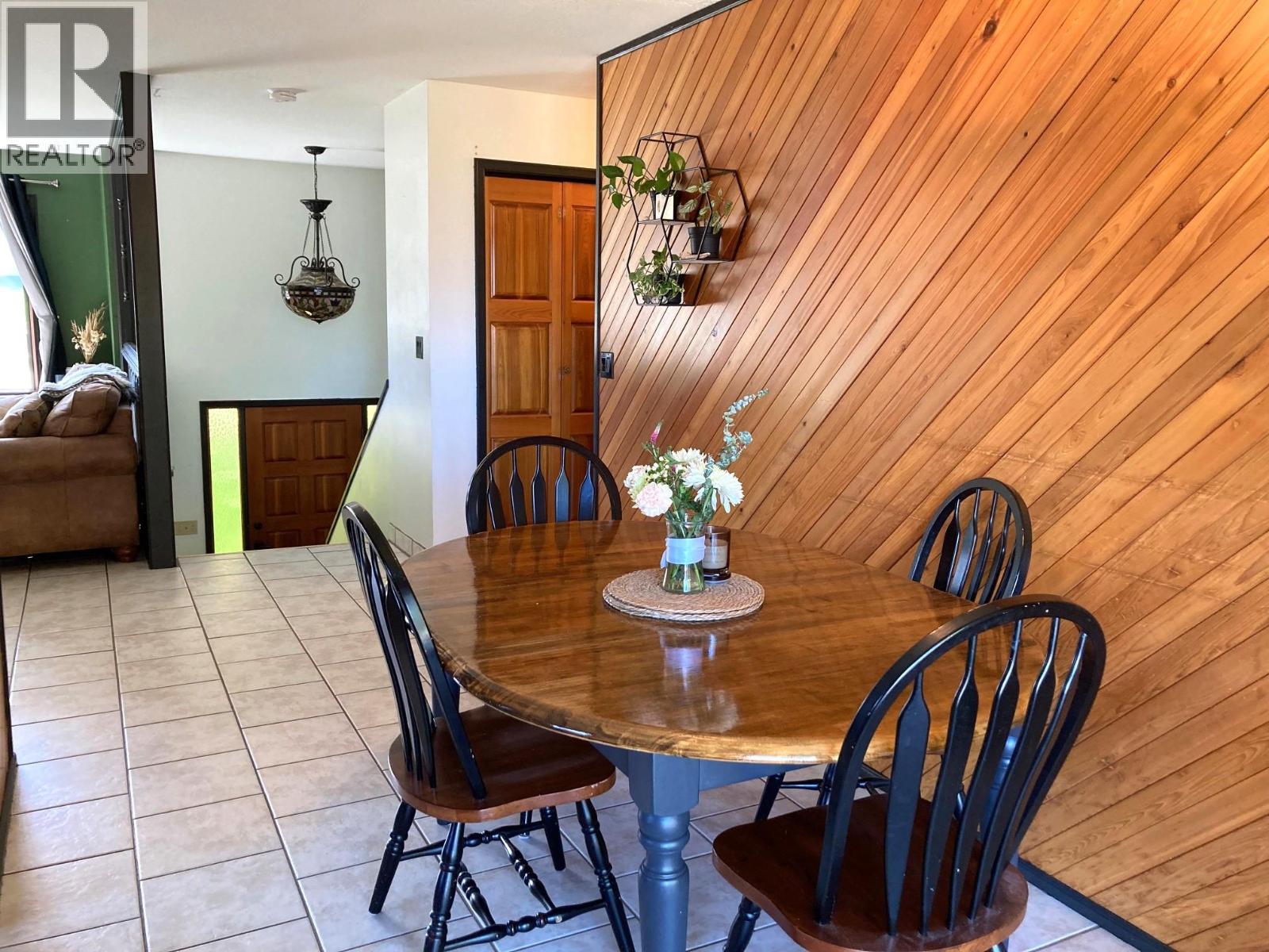 1221 Dunkirk Road, Sorrento, British Columbia  V0E 2W0 - Photo 17 - 10383883