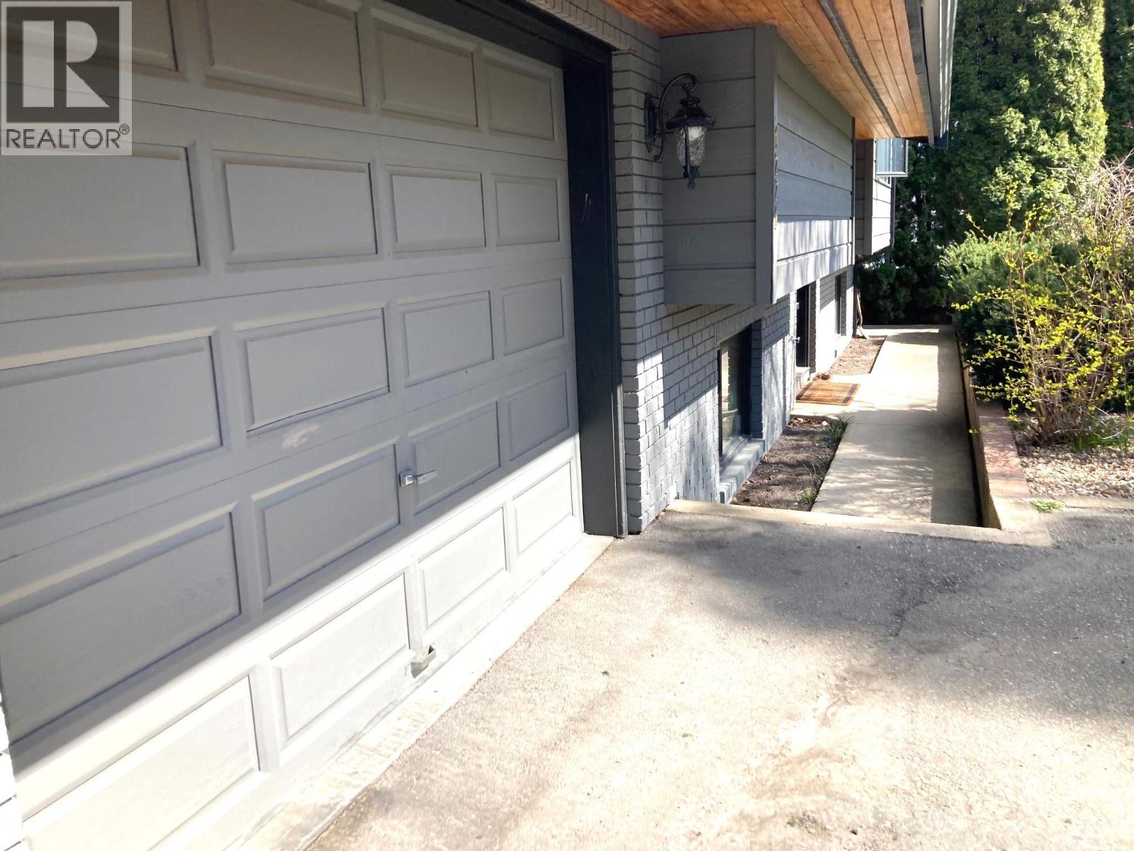 1221 Dunkirk Road, Sorrento, British Columbia  V0E 2W0 - Photo 6 - 10383883