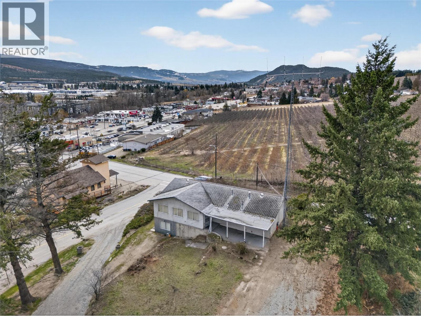 10114 Newene Road, Lake Country, British Columbia  V4V 1V2 - Photo 7 - 10381749