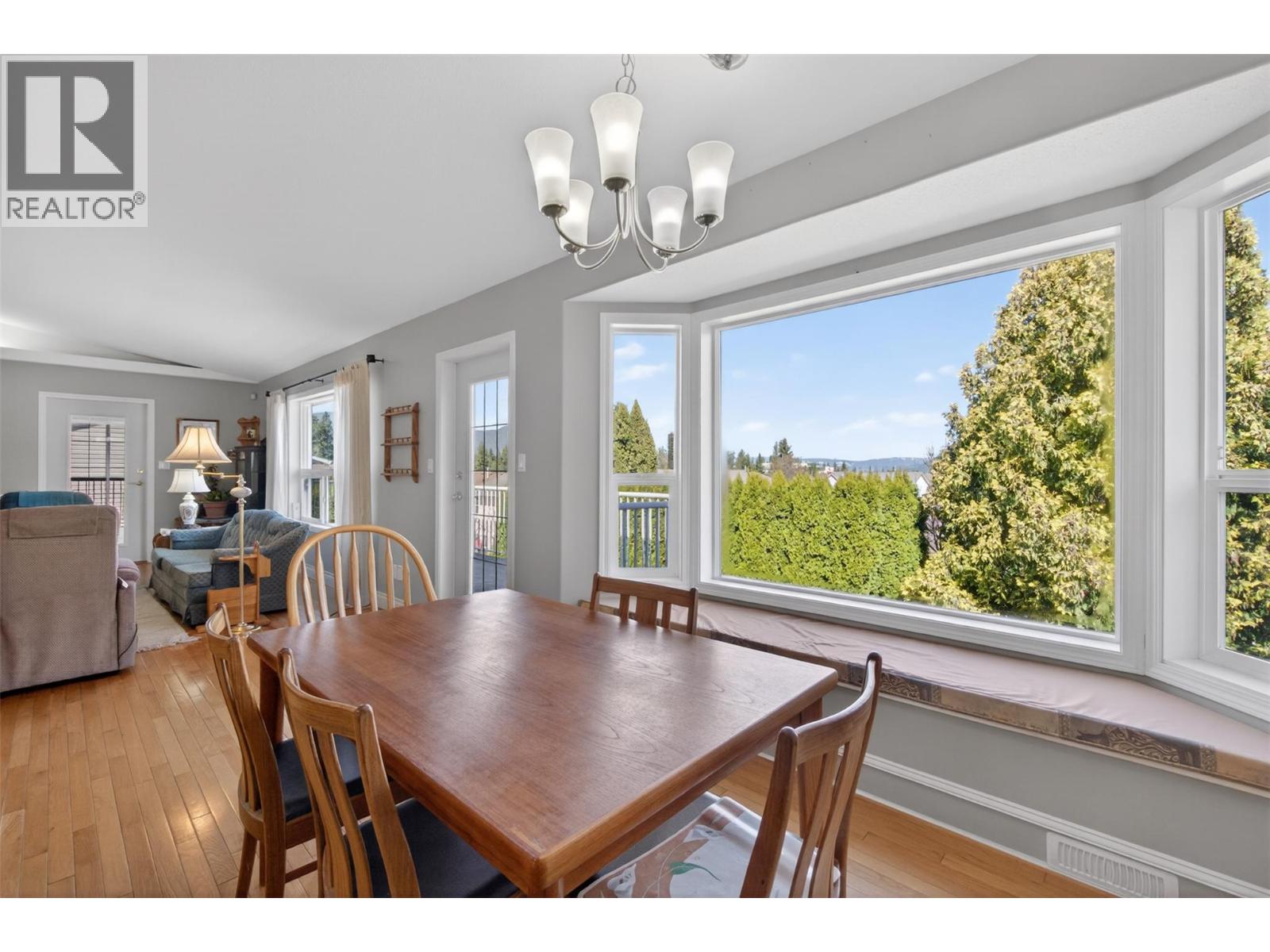 3181 8 Avenue Se, Salmon Arm, British Columbia  V1E 1S1 - Photo 21 - 10383965