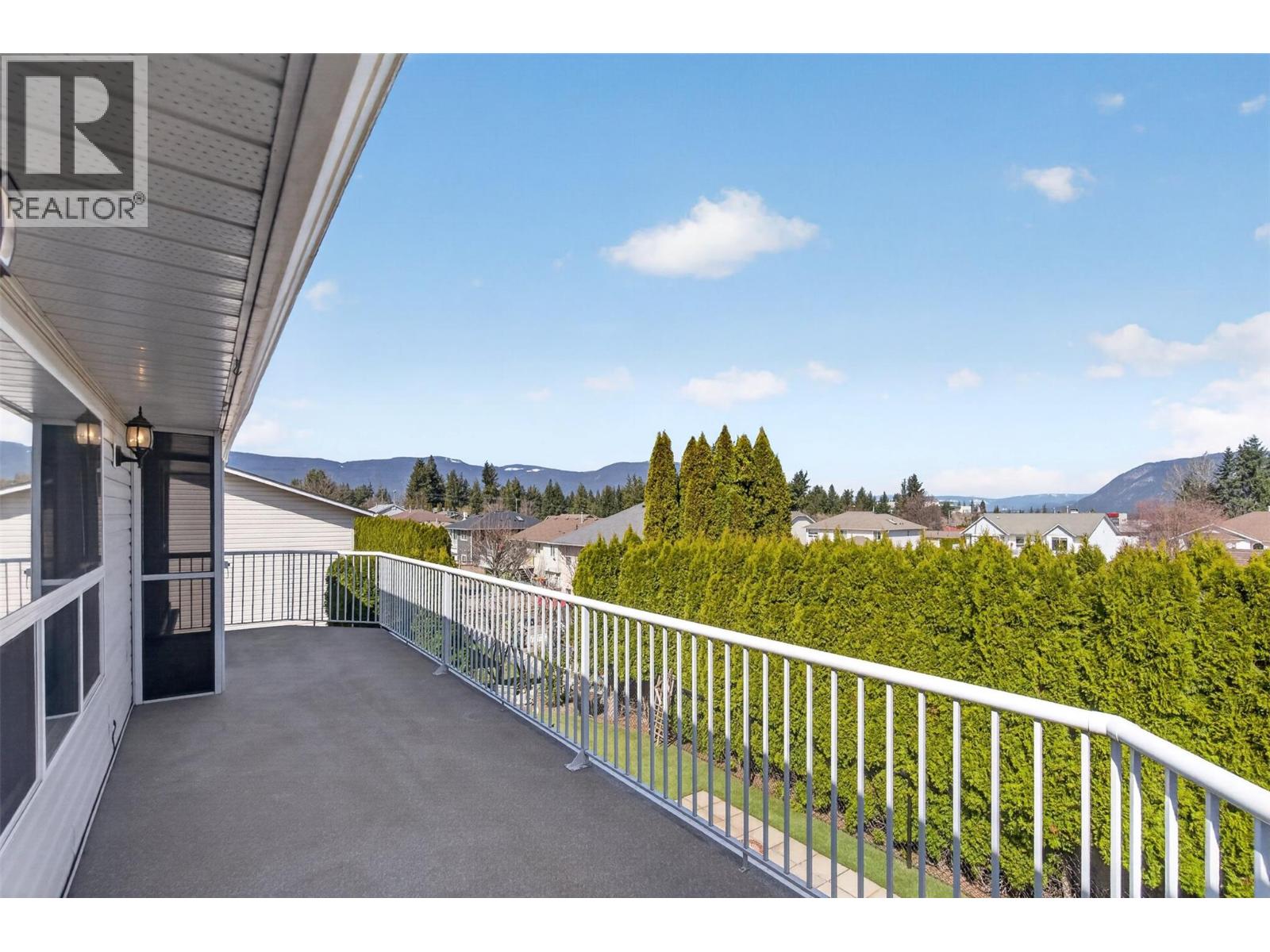 3181 8 Avenue Se, Salmon Arm, British Columbia  V1E 1S1 - Photo 51 - 10383965