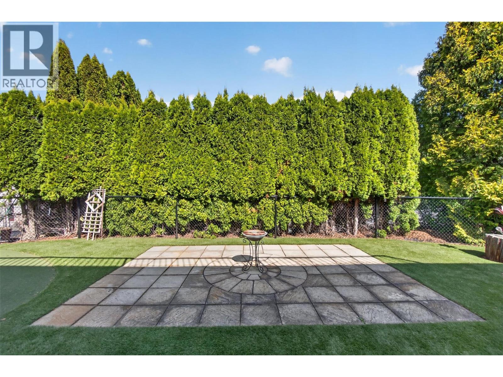 3181 8 Avenue Se, Salmon Arm, British Columbia  V1E 1S1 - Photo 73 - 10383965