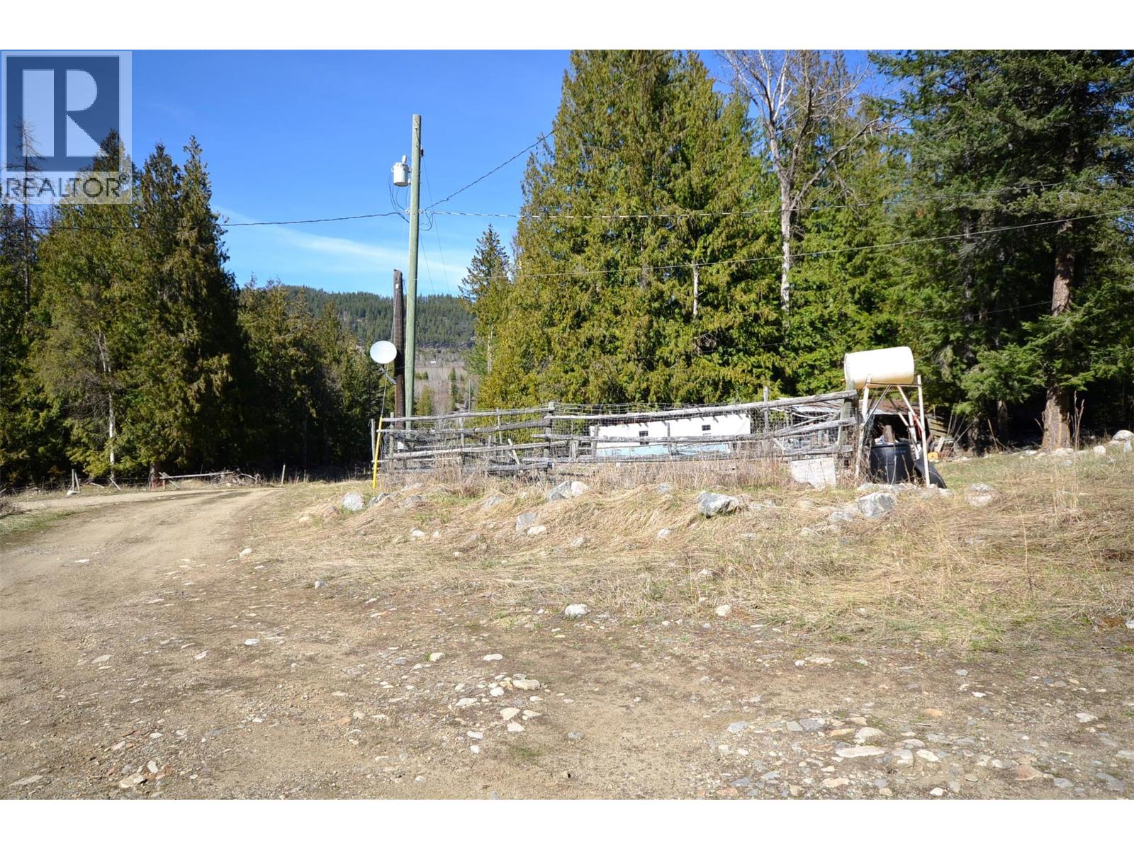 1538 Creighton Valley Road, Lumby, British Columbia  V0E 2G1 - Photo 13 - 10383878
