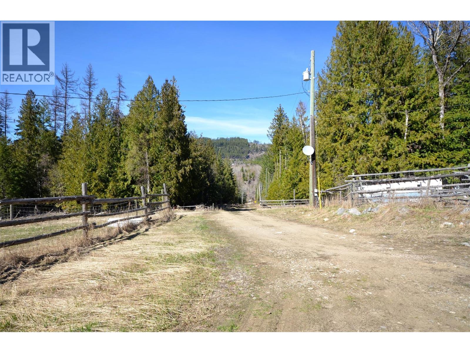 1538 Creighton Valley Road, Lumby, British Columbia  V0E 2G1 - Photo 14 - 10383878