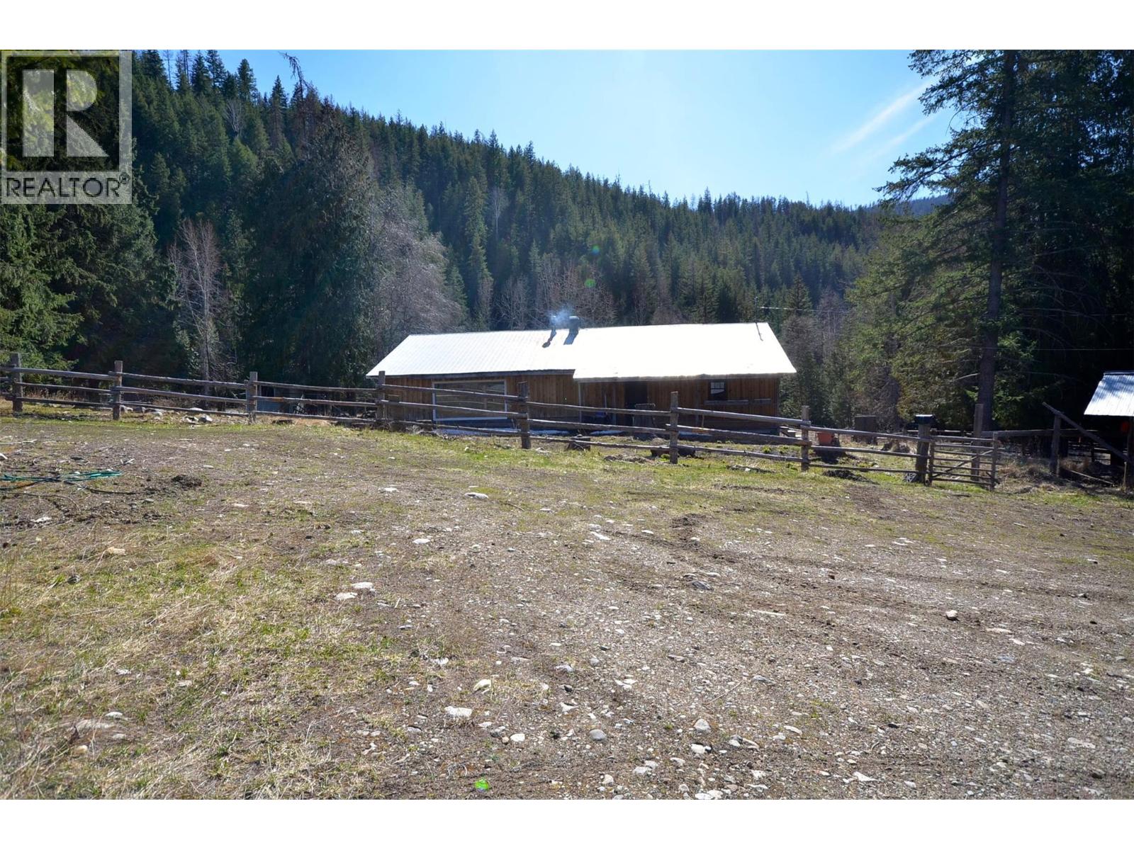 1538 Creighton Valley Road, Lumby, British Columbia  V0E 2G1 - Photo 17 - 10383878