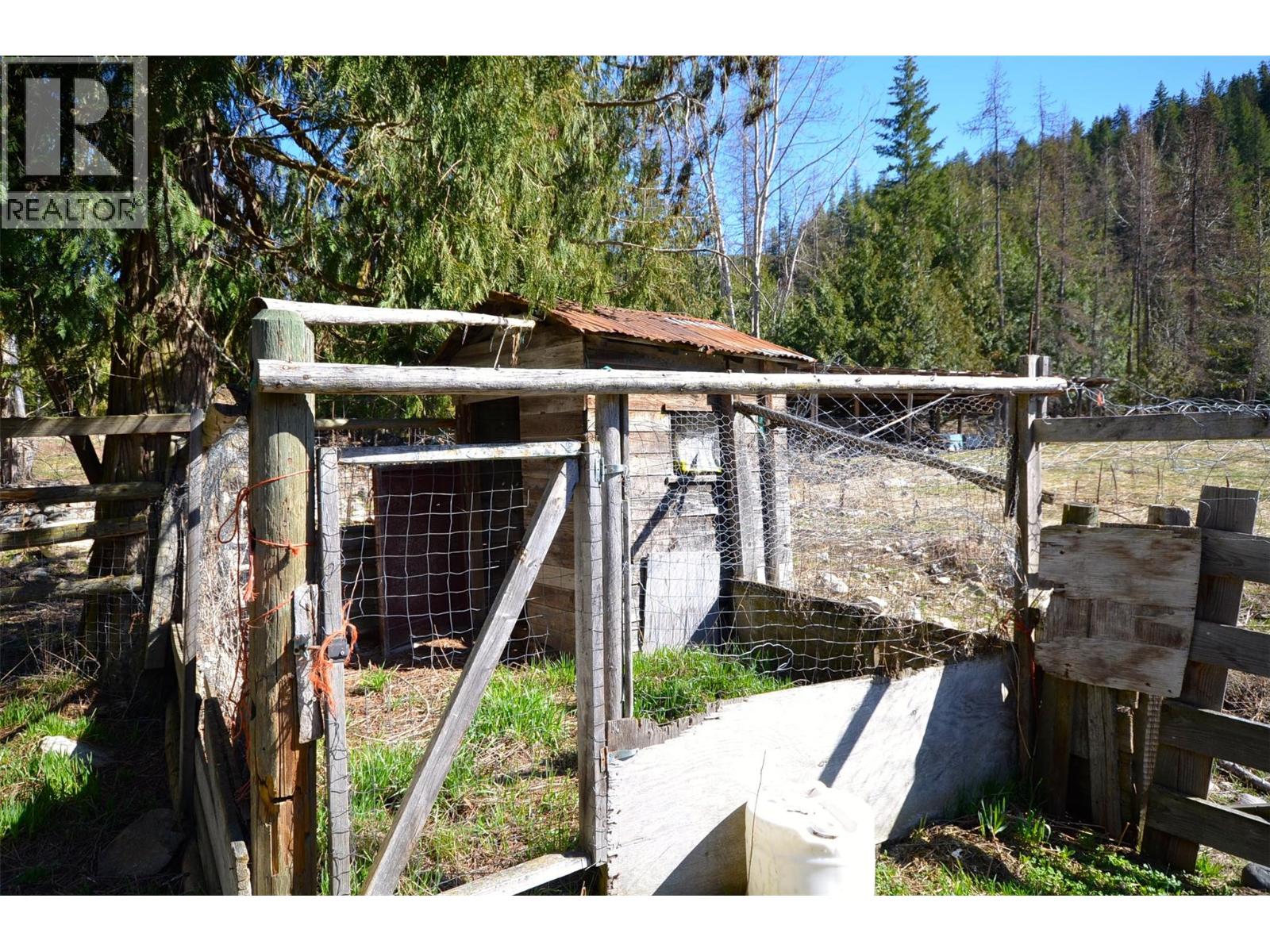 1538 Creighton Valley Road, Lumby, British Columbia  V0E 2G1 - Photo 22 - 10383878