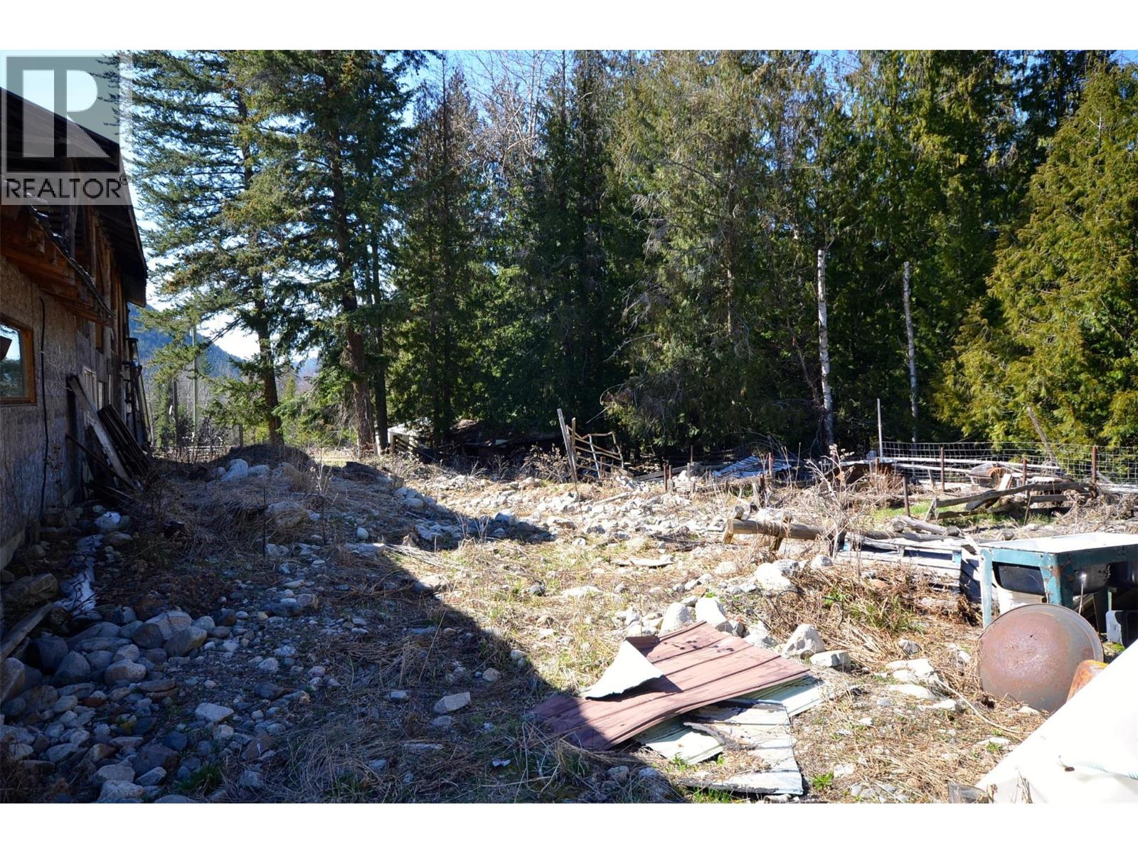 1538 Creighton Valley Road, Lumby, British Columbia  V0E 2G1 - Photo 25 - 10383878