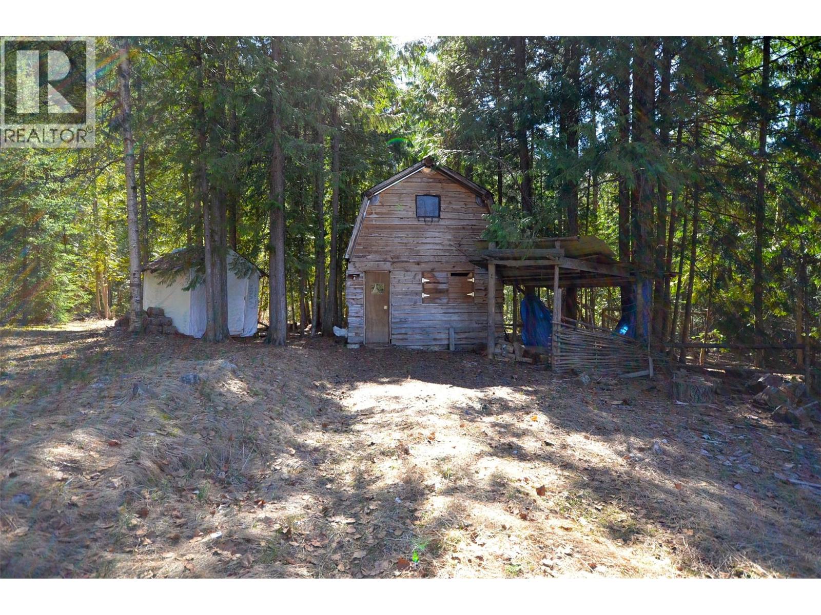 1538 Creighton Valley Road, Lumby, British Columbia  V0E 2G1 - Photo 5 - 10383878