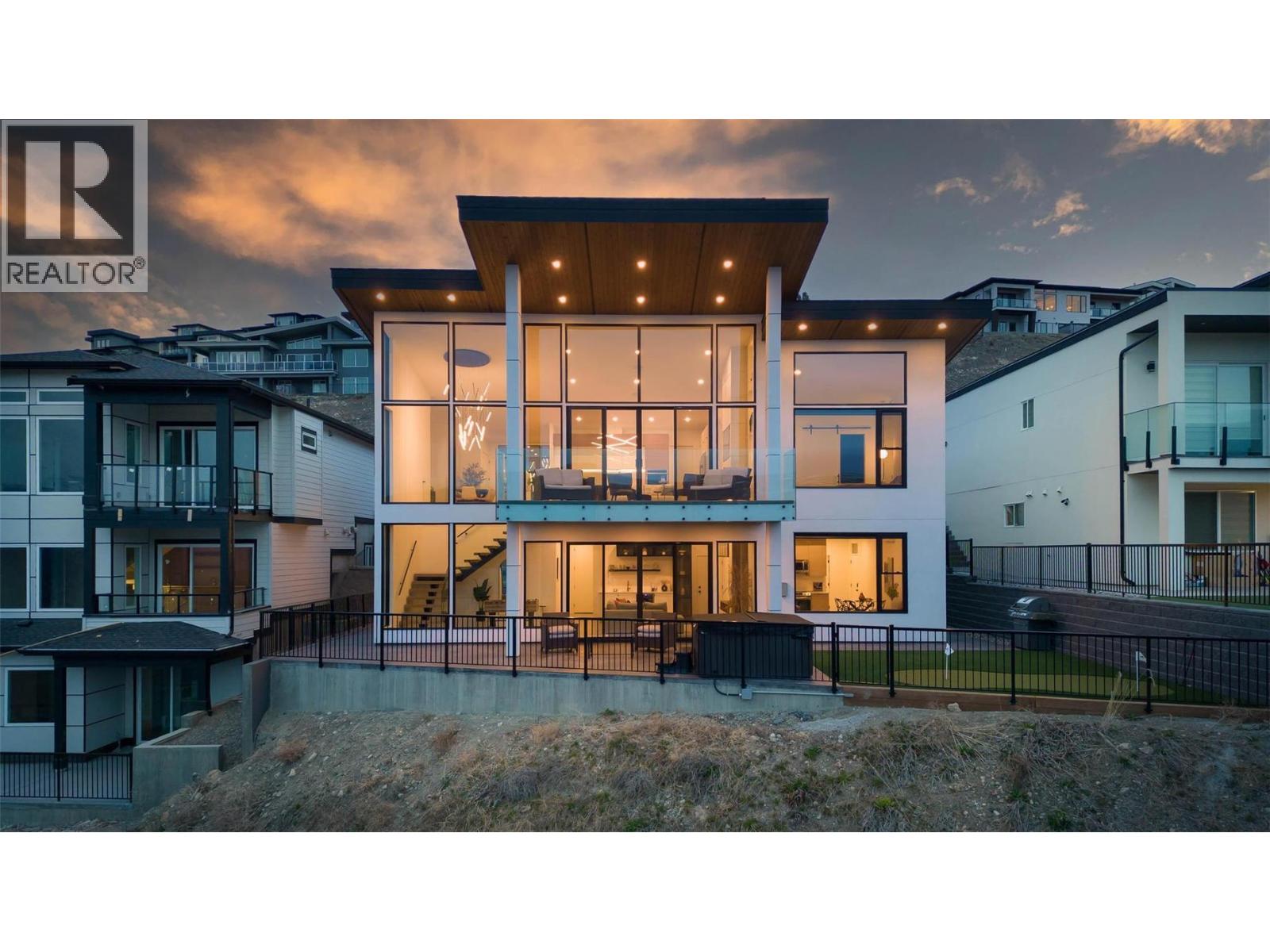1505 Fairwood Lane, Kelowna, British Columbia  V1P 0A4 - Photo 5 - 10383980