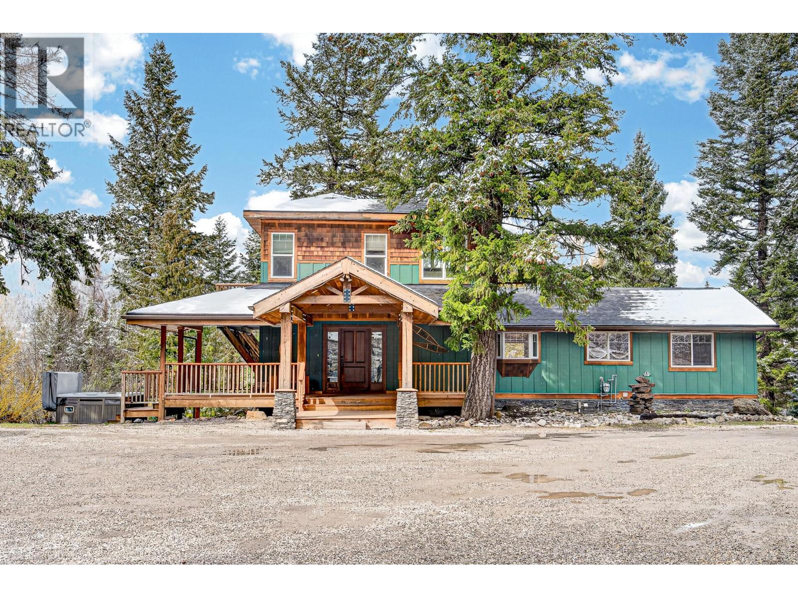 9948 Stephenson Road, Hosmer, British Columbia  V0B 1M5 - Photo 3 - 10383657