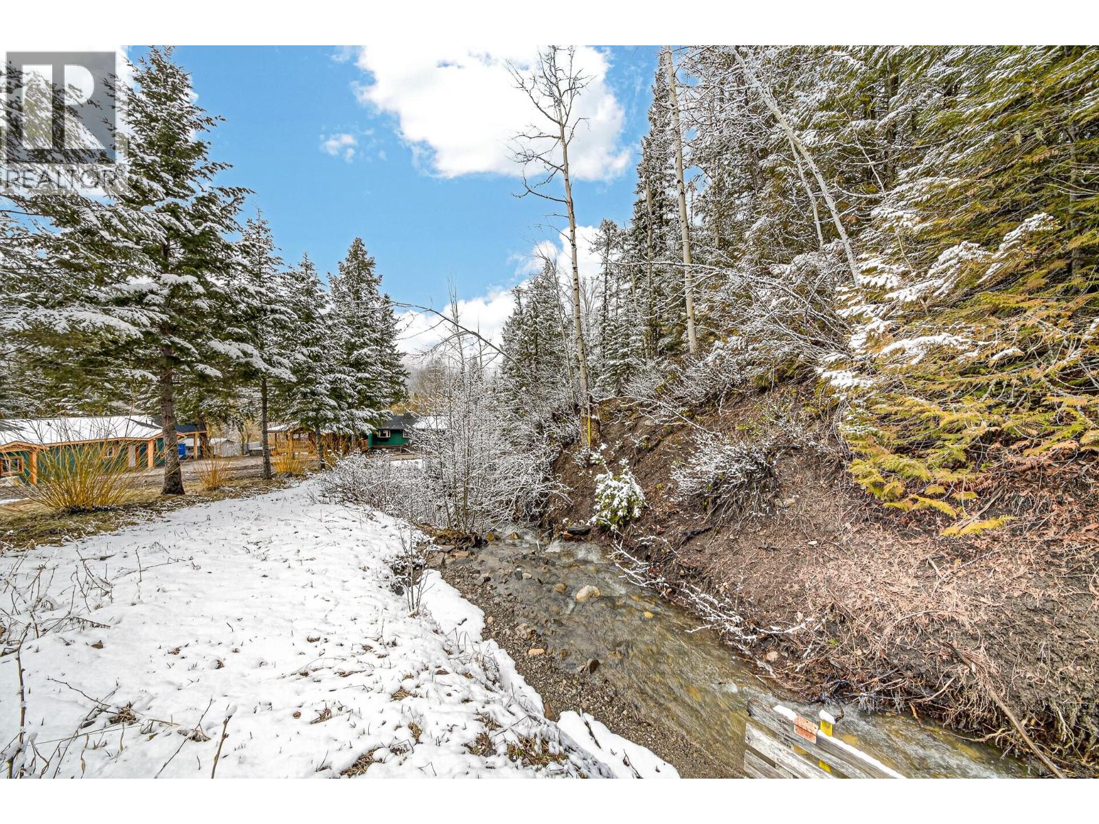 9948 Stephenson Road, Hosmer, British Columbia  V0B 1M5 - Photo 60 - 10383657