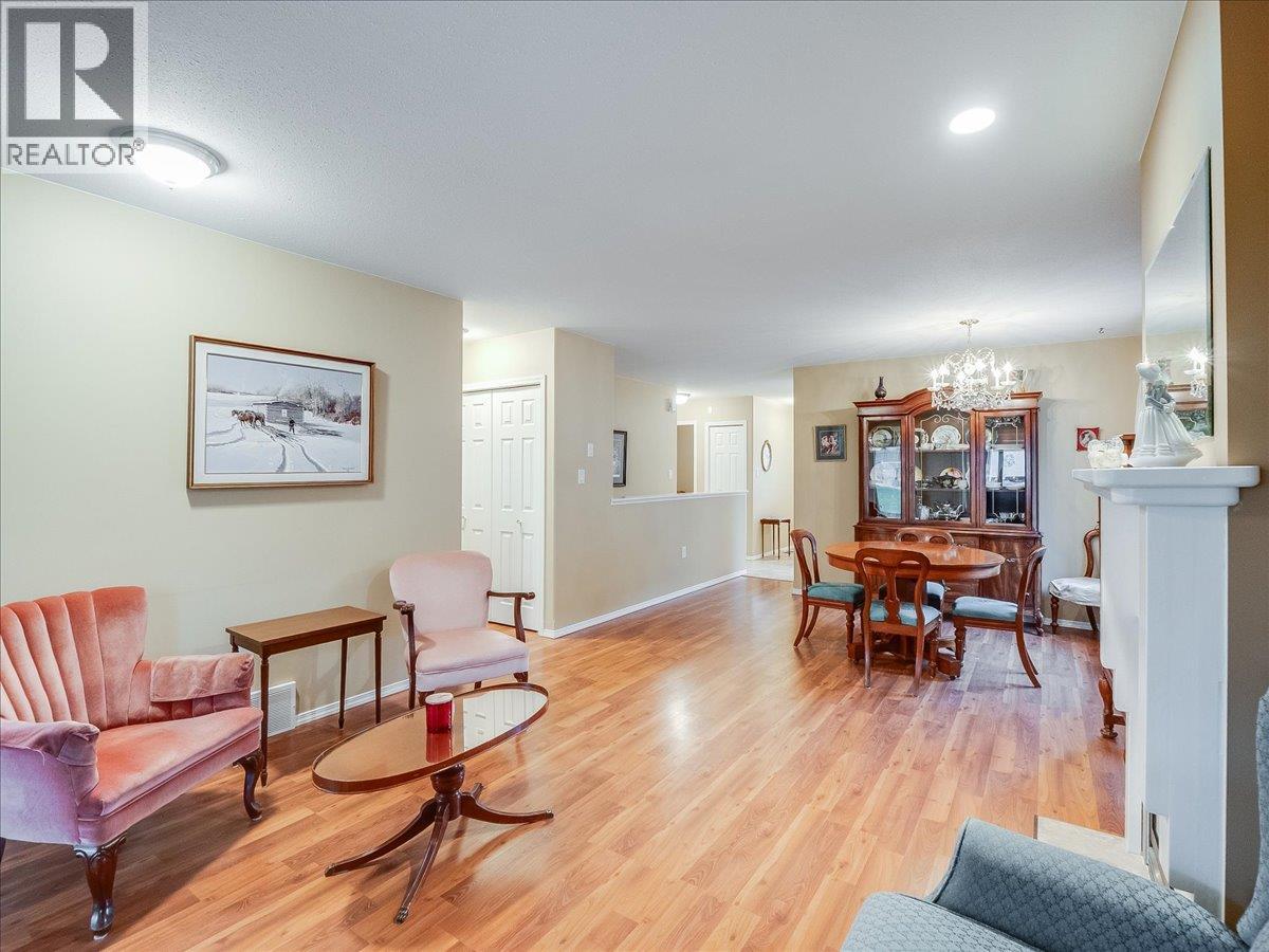 7136 Wright Way, Trail, British Columbia  V1R 4X6 - Photo 13 - 10383963