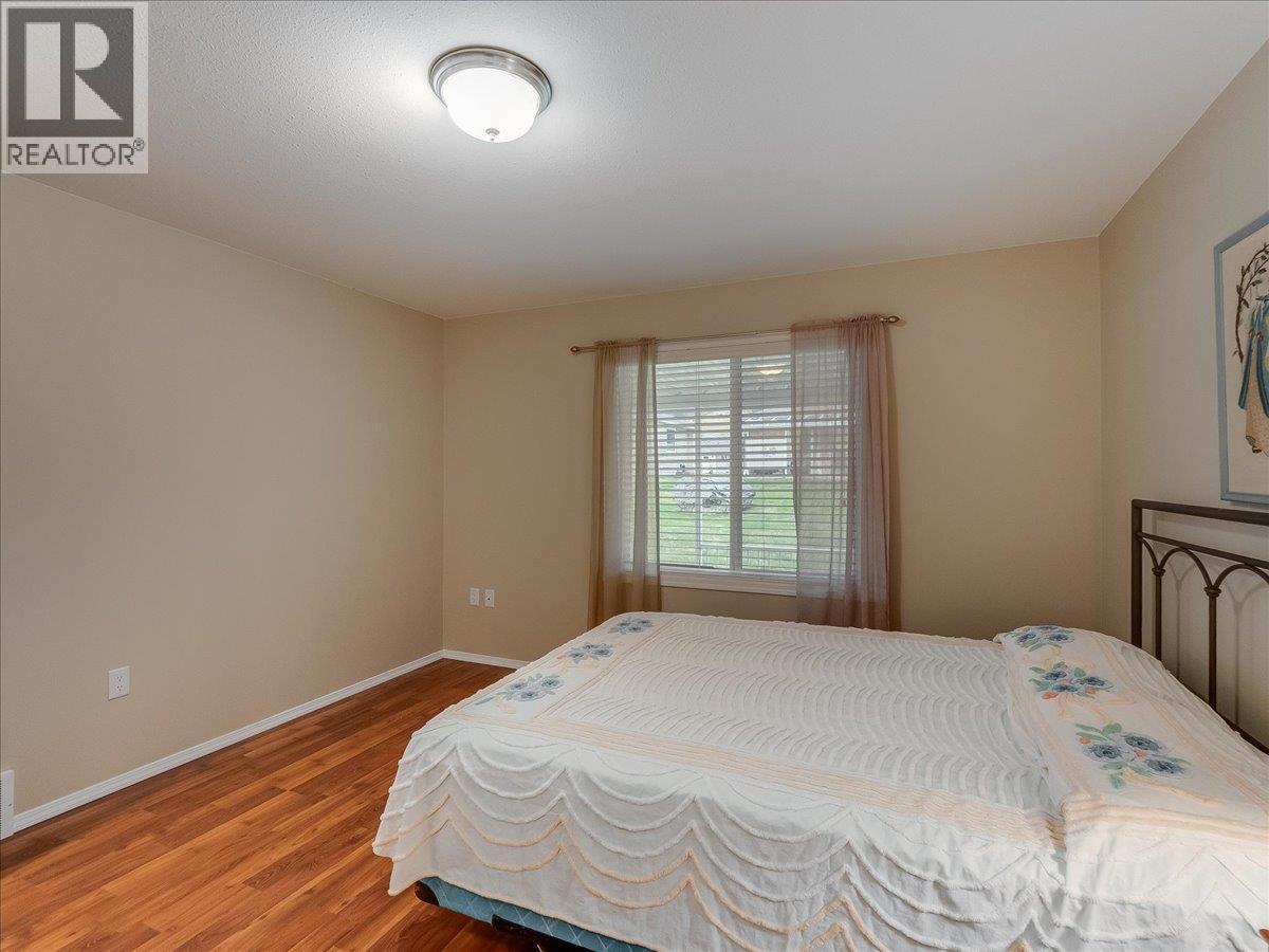 7136 Wright Way, Trail, British Columbia  V1R 4X6 - Photo 17 - 10383963