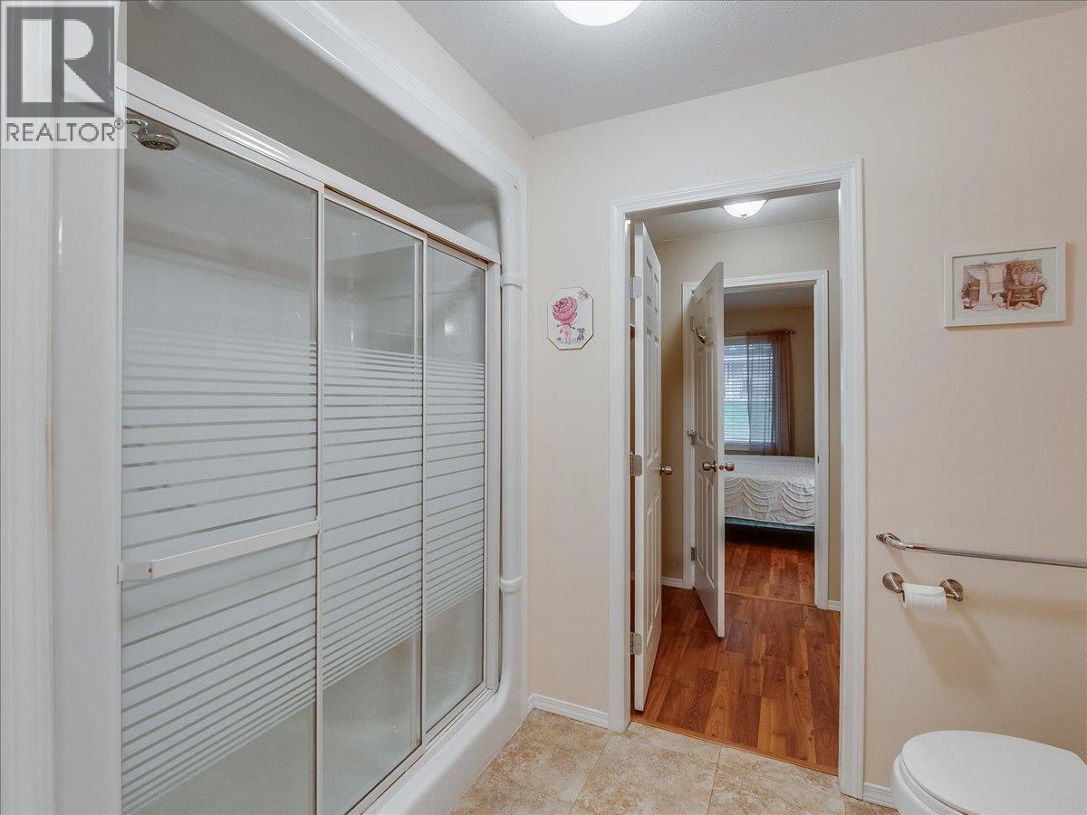 7136 Wright Way, Trail, British Columbia  V1R 4X6 - Photo 23 - 10383963