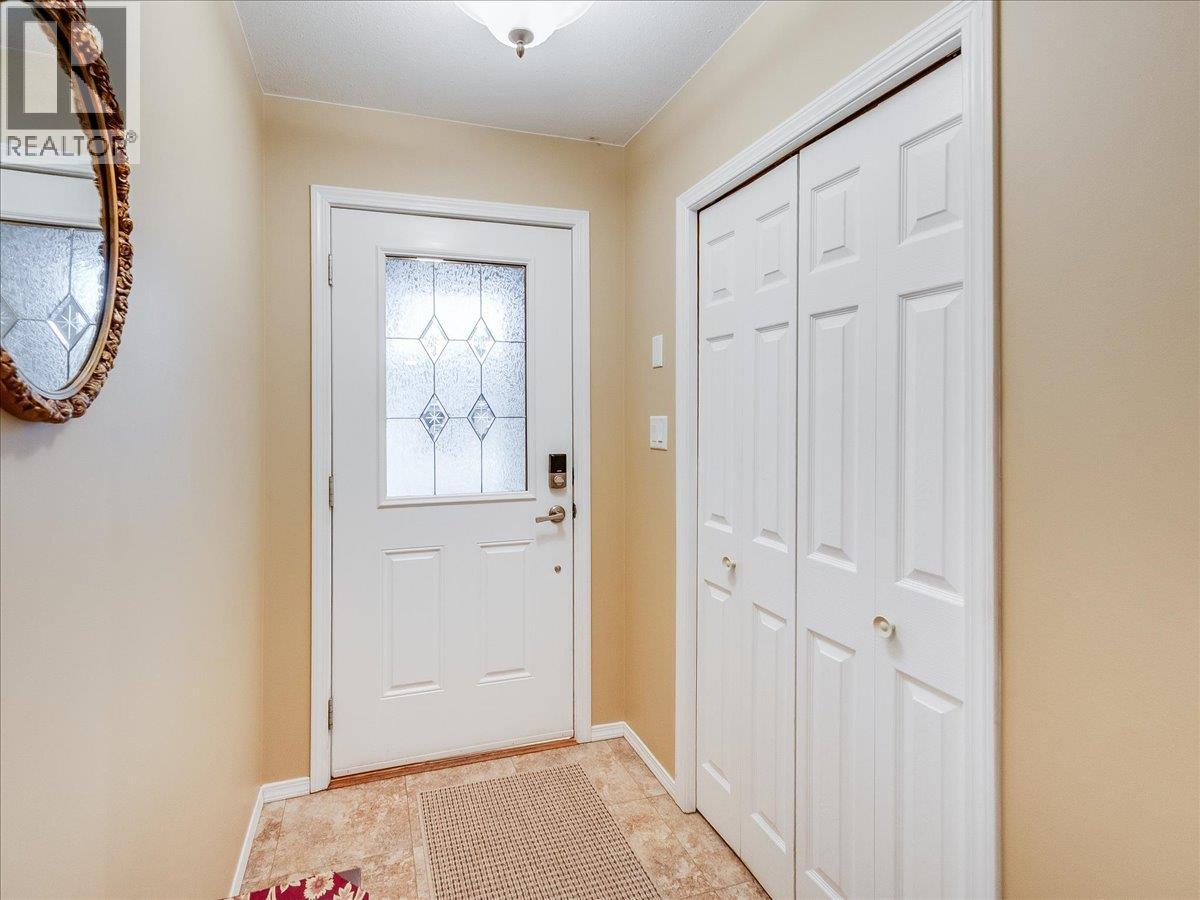 7136 Wright Way, Trail, British Columbia  V1R 4X6 - Photo 26 - 10383963