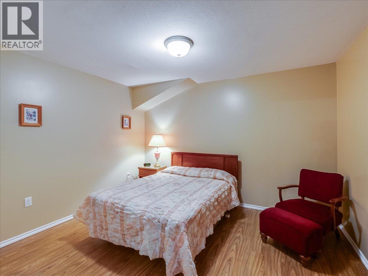 7136 Wright Way, Trail, British Columbia  V1R 4X6 - Photo 29 - 10383963