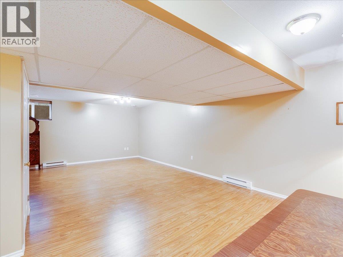 7136 Wright Way, Trail, British Columbia  V1R 4X6 - Photo 31 - 10383963