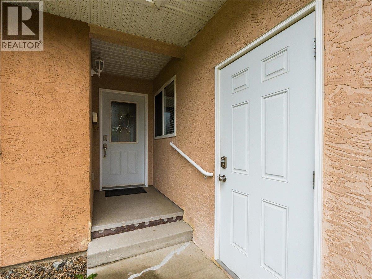 7136 Wright Way, Trail, British Columbia  V1R 4X6 - Photo 41 - 10383963