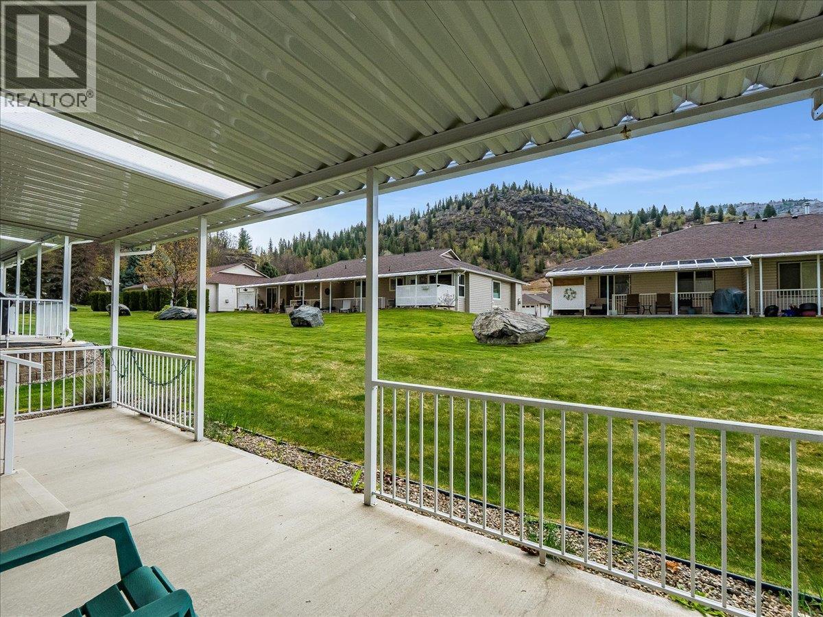 7136 Wright Way, Trail, British Columbia  V1R 4X6 - Photo 46 - 10383963