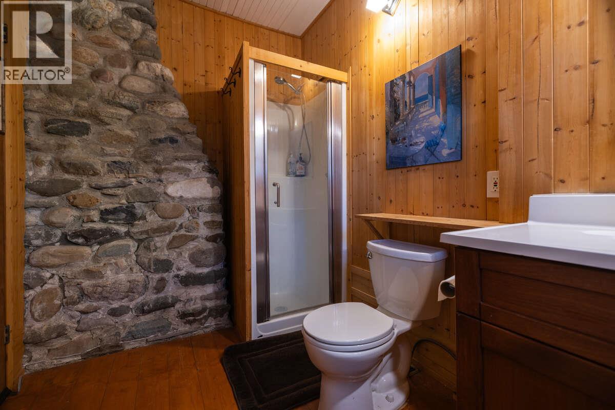 6768 Rosen Lake Road, Jaffray, British Columbia  V0B 1T1 - Photo 18 - 10384011