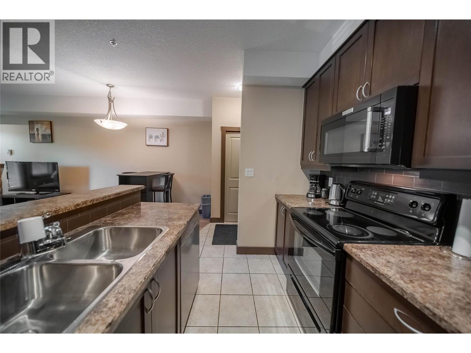 1500 Mcdonald Avenue Unit# 221, Fernie, British Columbia  V0B 1M0 - Photo 8 - 10380821