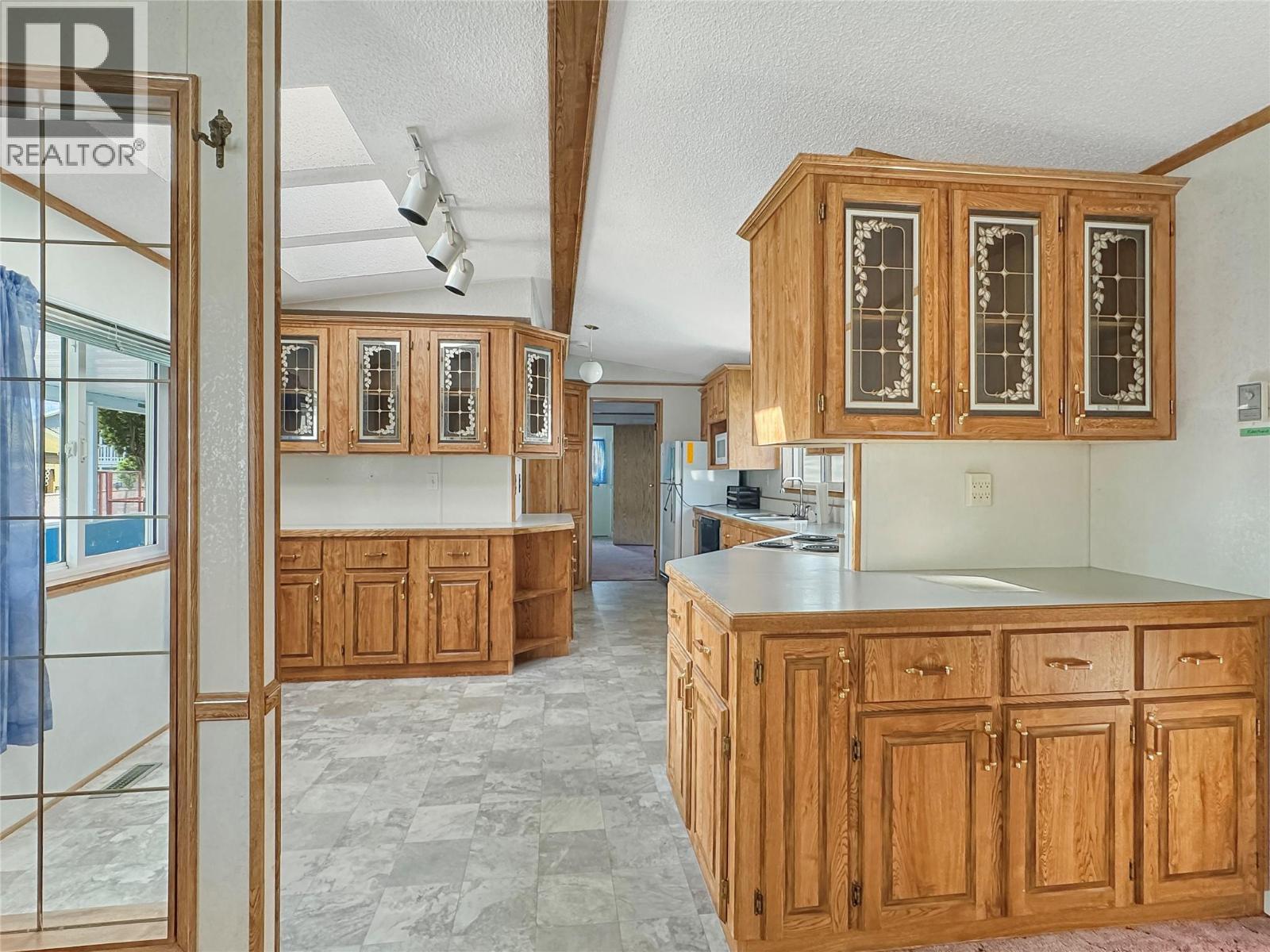 6778 Tucelnuit Drive Unit# 46, Oliver, British Columbia  V0H 1T3 - Photo 3 - 10383378