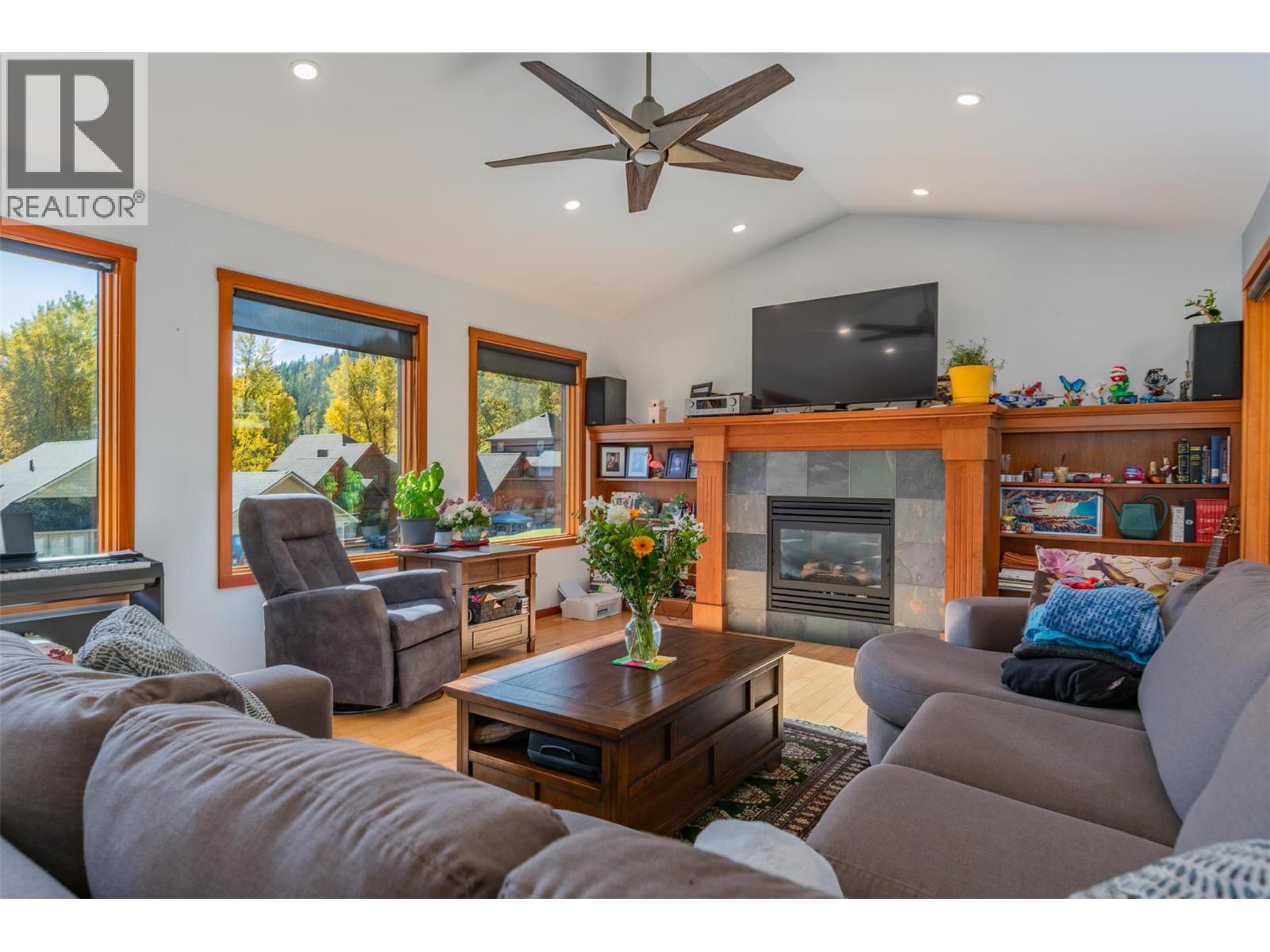 904 Redstone Drive, Rossland, British Columbia  V0G 1Y0 - Photo 11 - 10384019