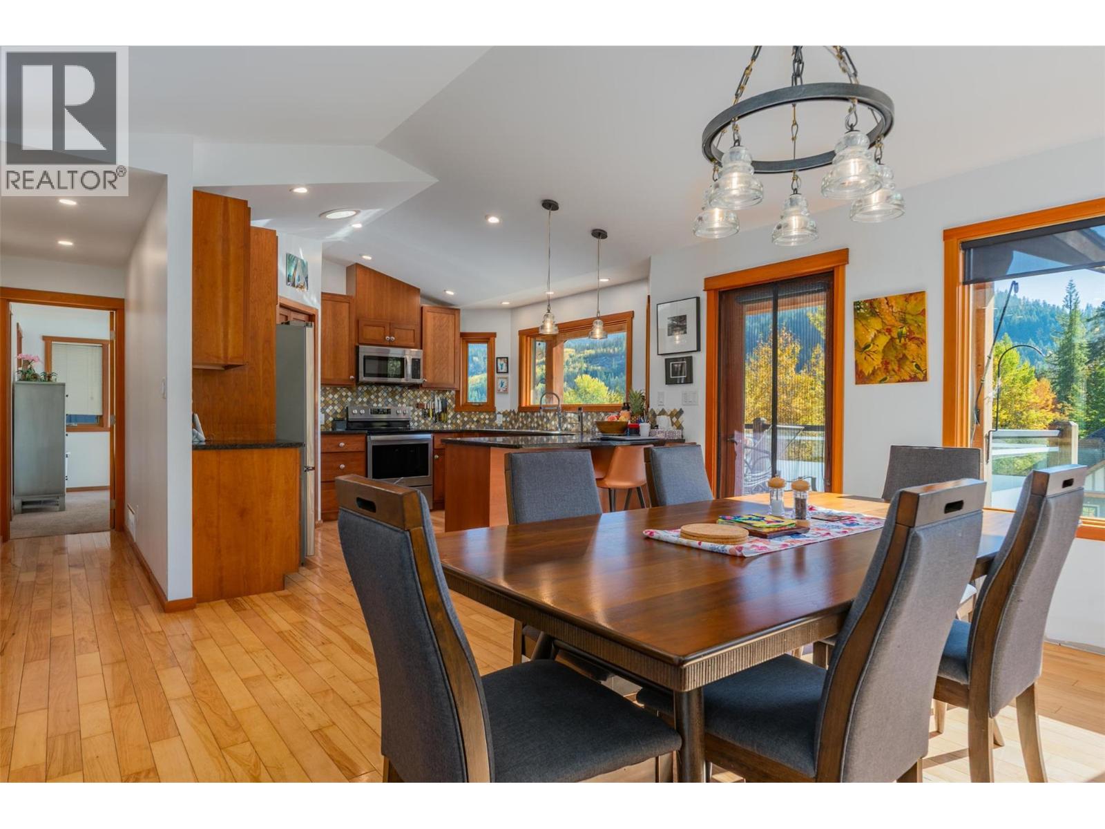 904 Redstone Drive, Rossland, British Columbia  V0G 1Y0 - Photo 12 - 10384019