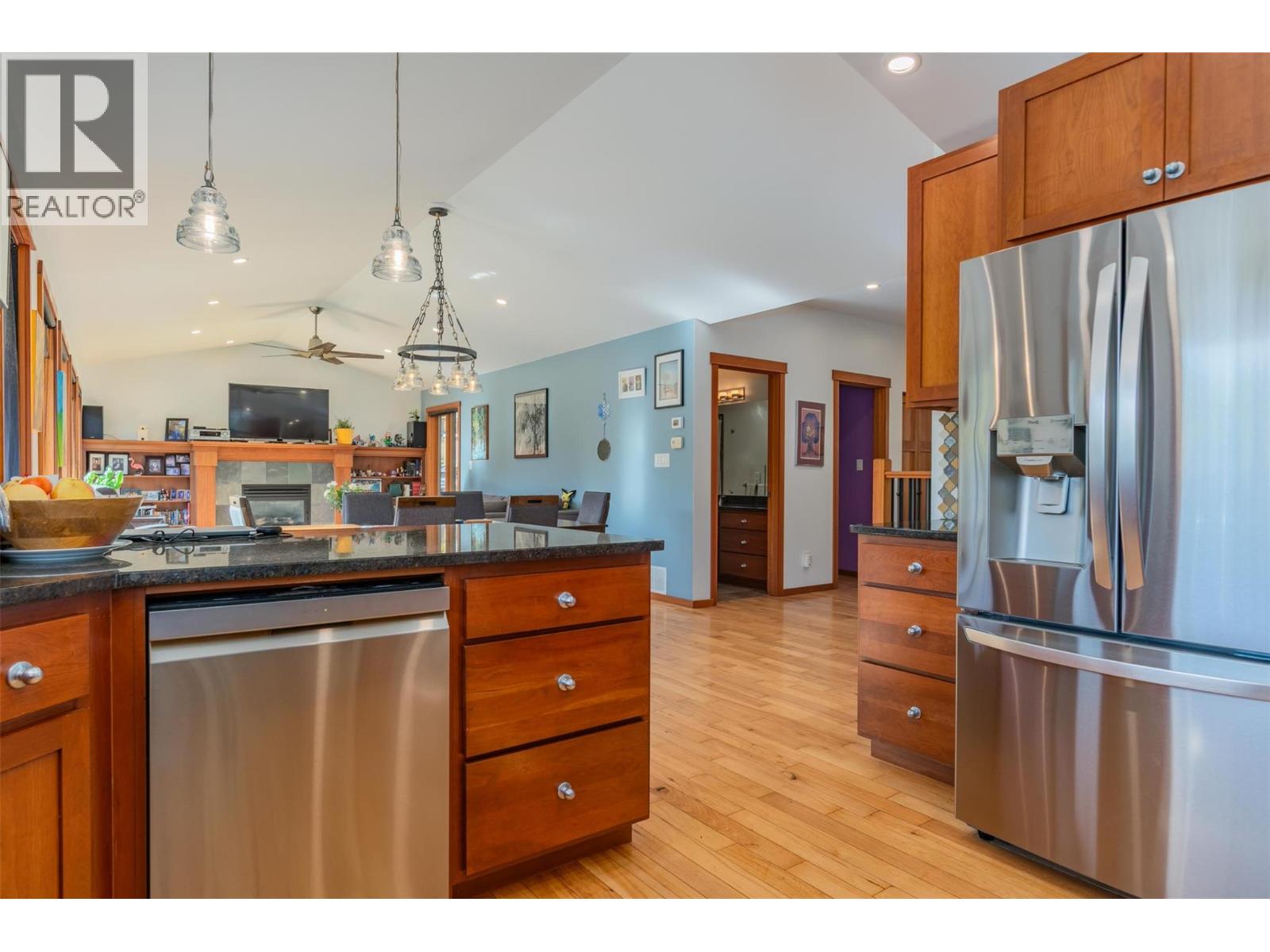 904 Redstone Drive, Rossland, British Columbia  V0G 1Y0 - Photo 19 - 10384019