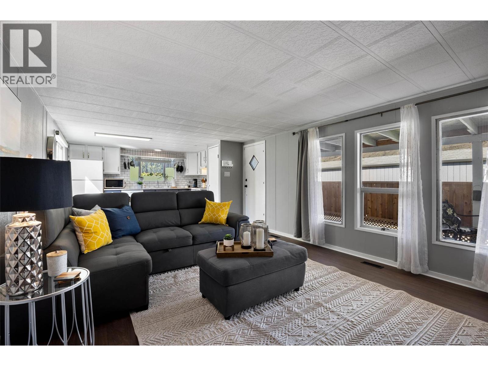 2805 Westsyde Road Unit# 1, Kamloops, British Columbia  V2B 7E1 - Photo 2 - 10383924