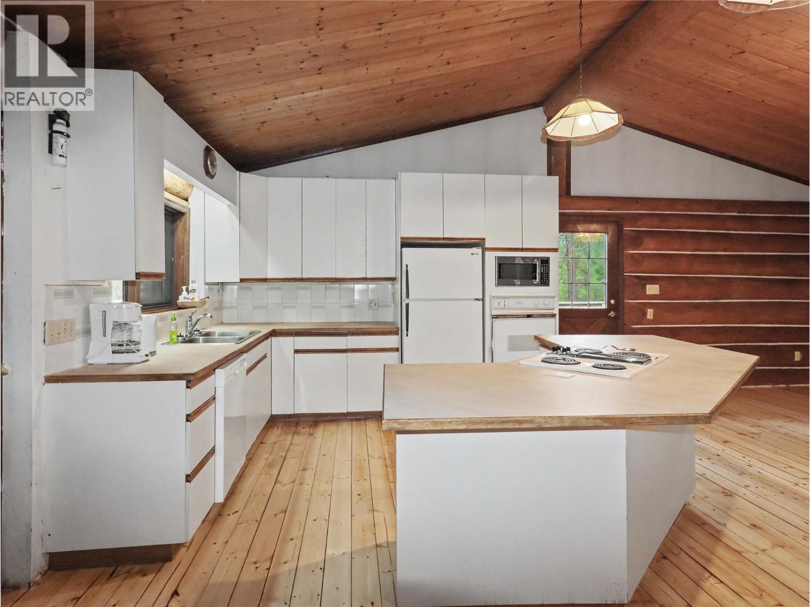 8810 North Fork Road, Grand Forks, British Columbia  V0H 1H2 - Photo 28 - 10383347