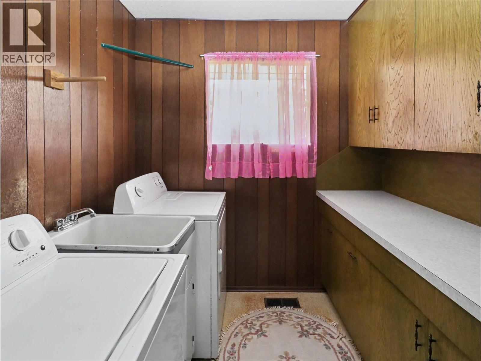 2990 68th Avenue, Grand Forks, British Columbia  V0H 1H0 - Photo 12 - 10384021