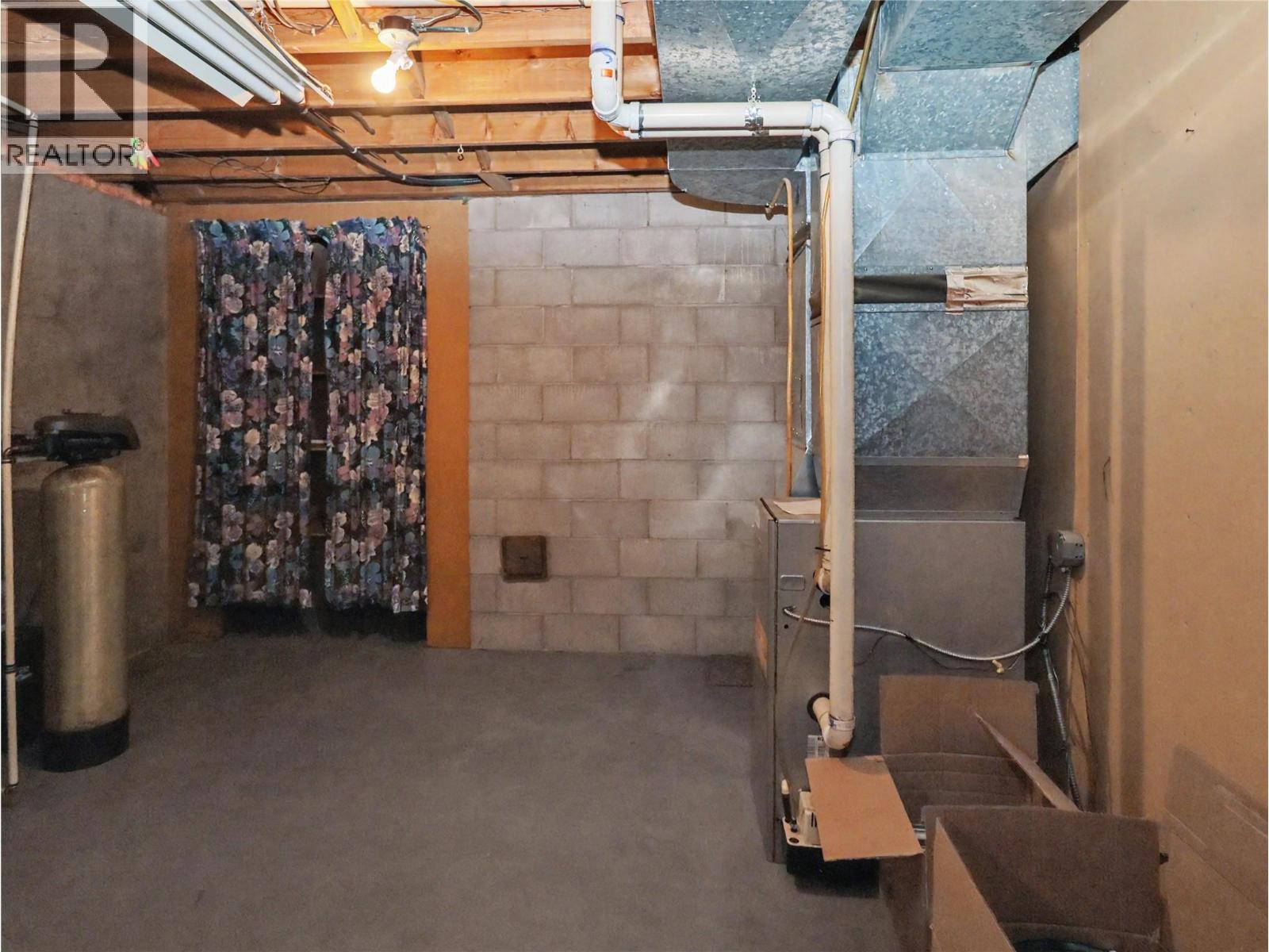 2990 68th Avenue, Grand Forks, British Columbia  V0H 1H0 - Photo 18 - 10384021