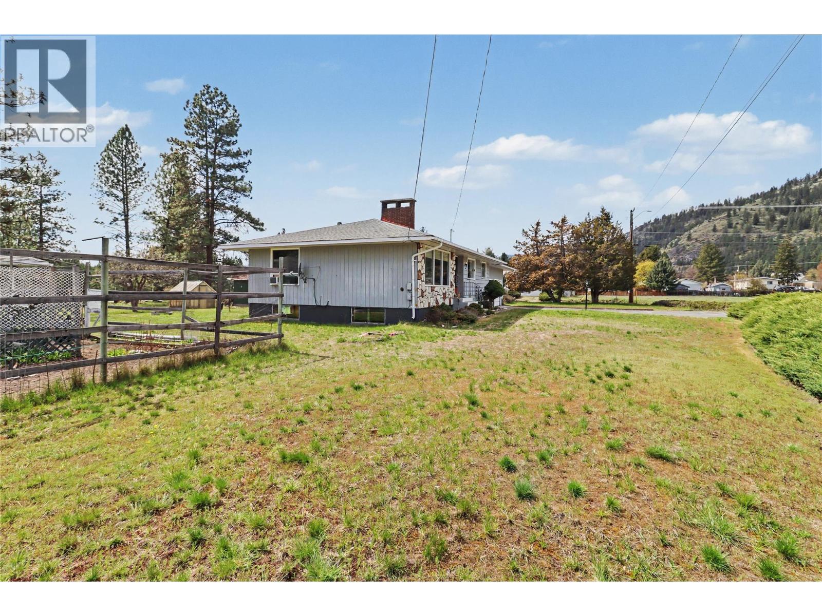 2990 68th Avenue, Grand Forks, British Columbia  V0H 1H0 - Photo 32 - 10384021