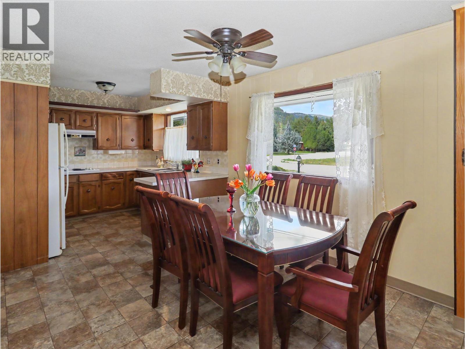 2990 68th Avenue, Grand Forks, British Columbia  V0H 1H0 - Photo 7 - 10384021