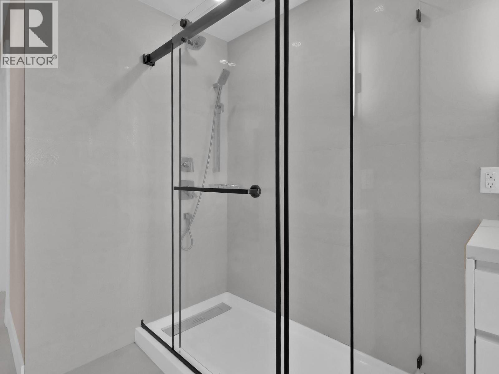 550 Barra Lane, Kelowna, British Columbia  V1P 1T3 - Photo 21 - 10384016